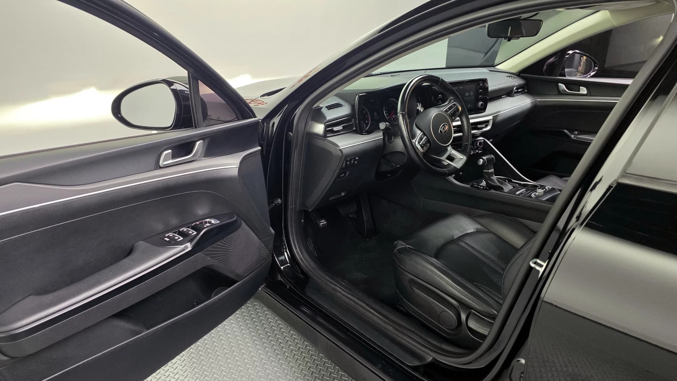 Kia K5 (Киа Оптима) 2.0 LPI(Renter car) Strandard, 2021 г. 70104 км. — фото 10