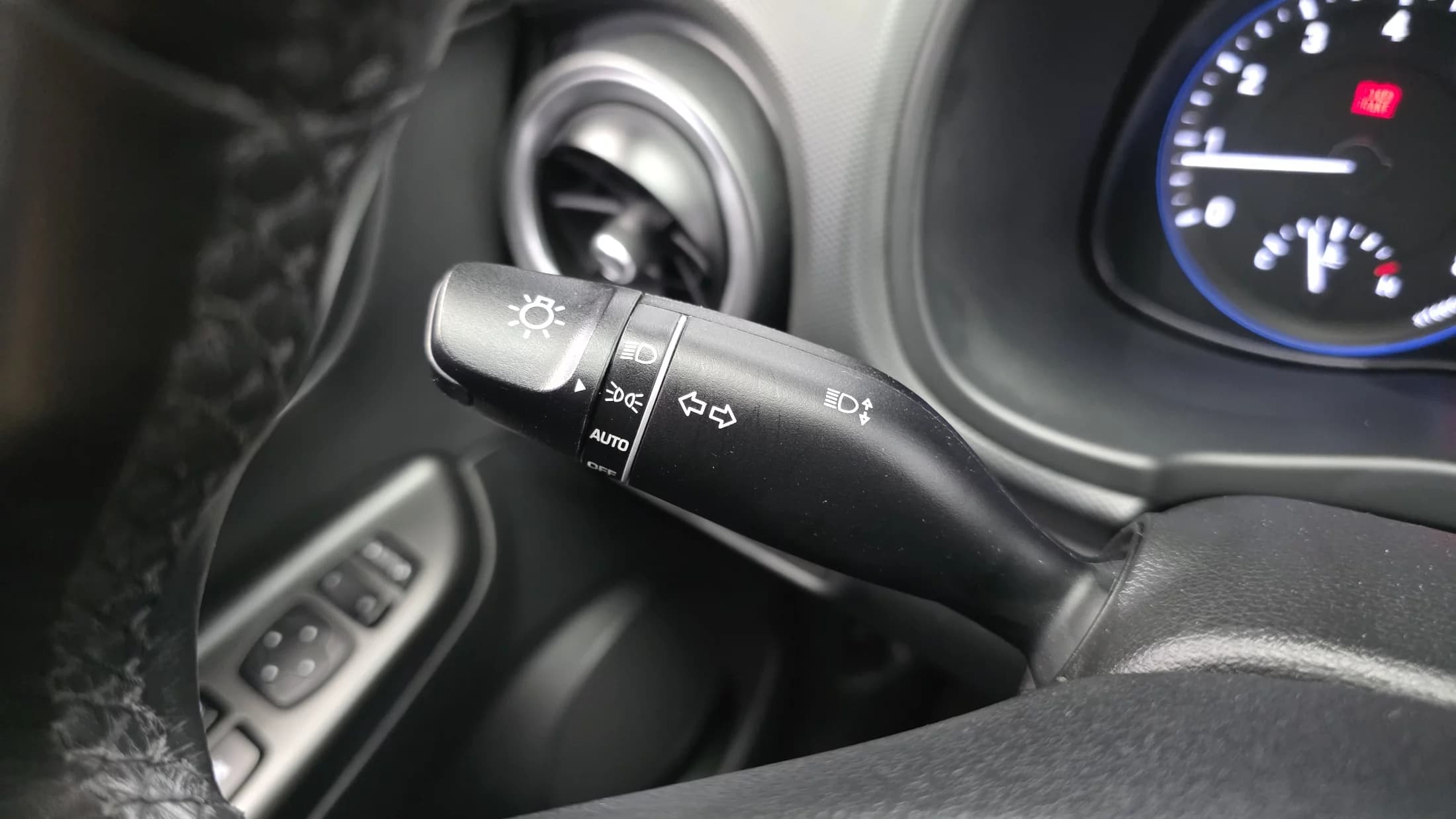 Hyundai Kona Gasoline 1.6 Turbo 2WD Smart, 2021 г. 87625 км. — фото 18