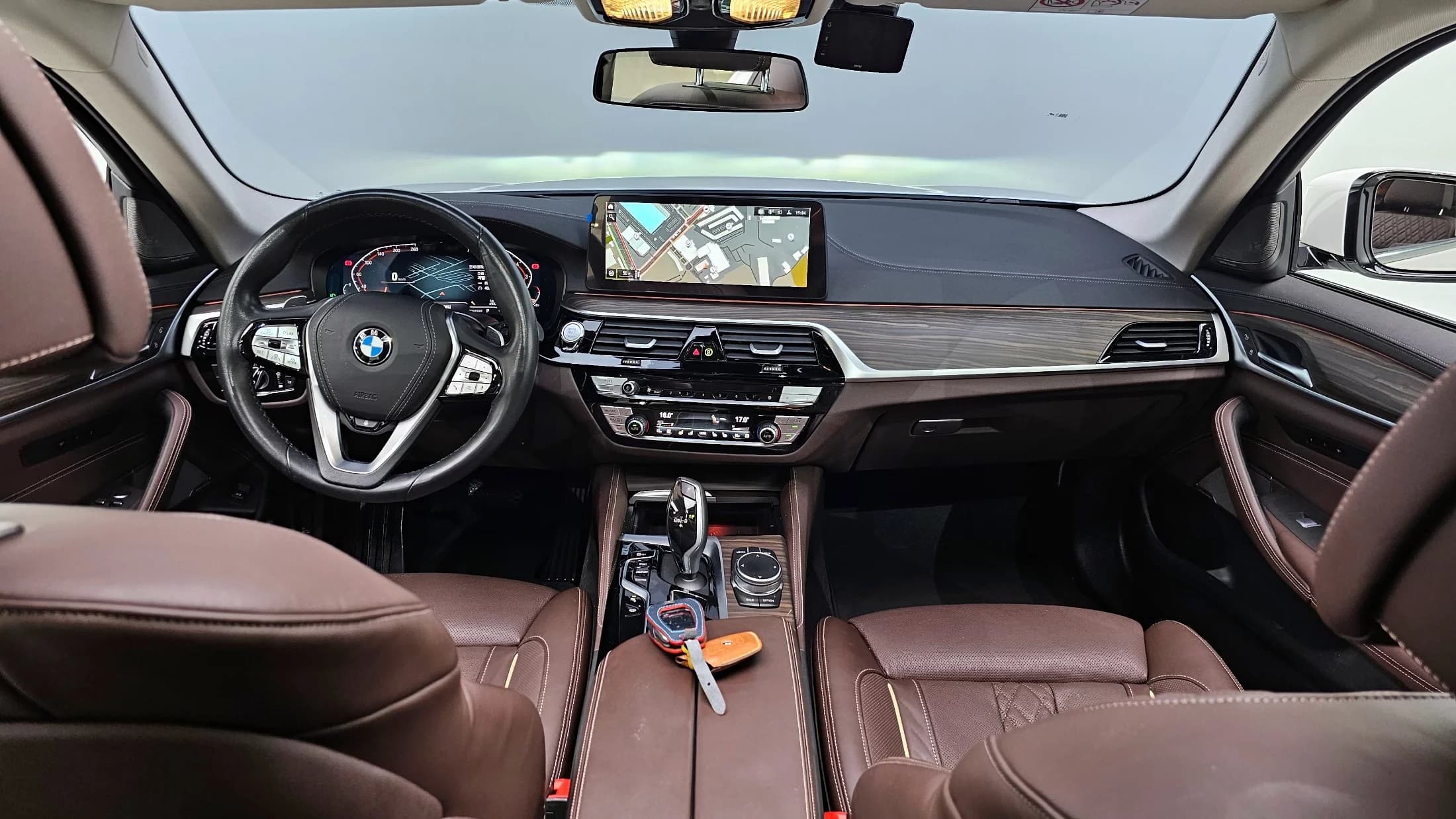 BMW 5-Series 530i Luxury, 2023 г. 69864 км. — фото 7