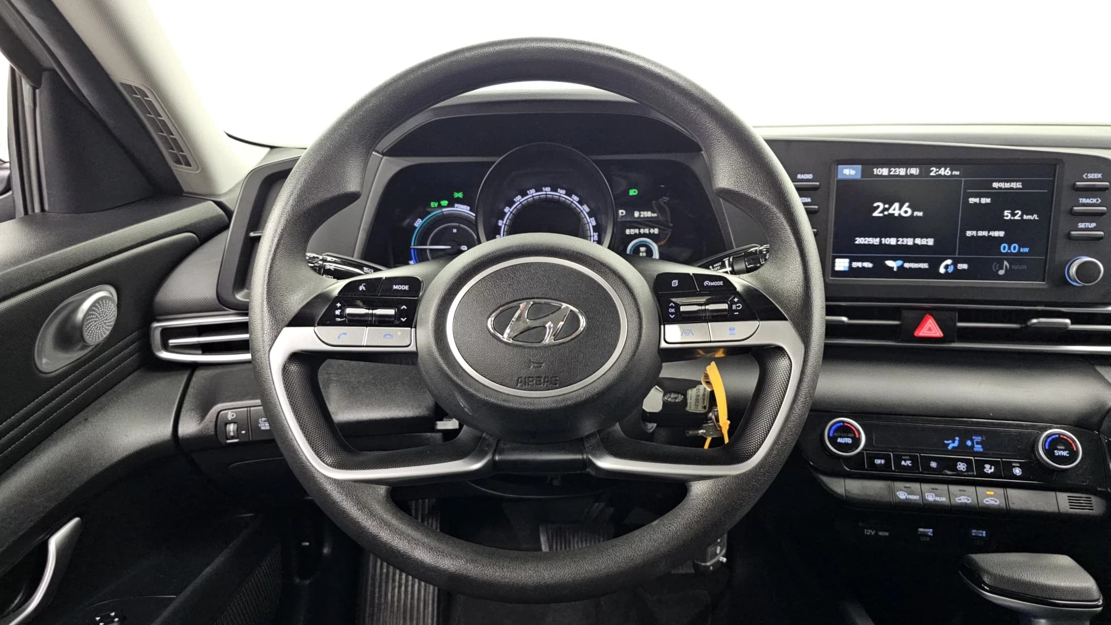 Hyundai AVANTE (Хендай Элантра) Smart, гибрид, 2021 г. 27547 км. — фото 13