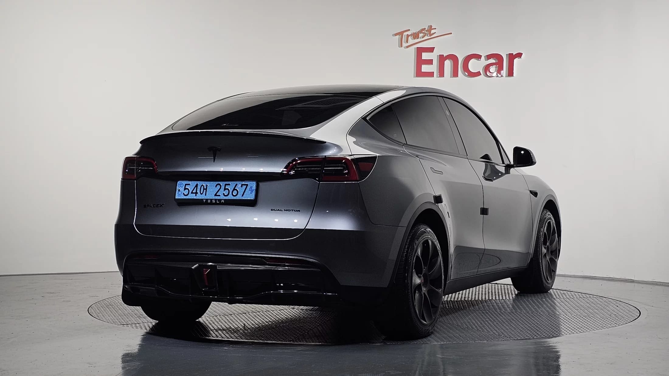 Tesla Model Y Long Range, электромобиль, 2024 г. 18346 км. — фото 2