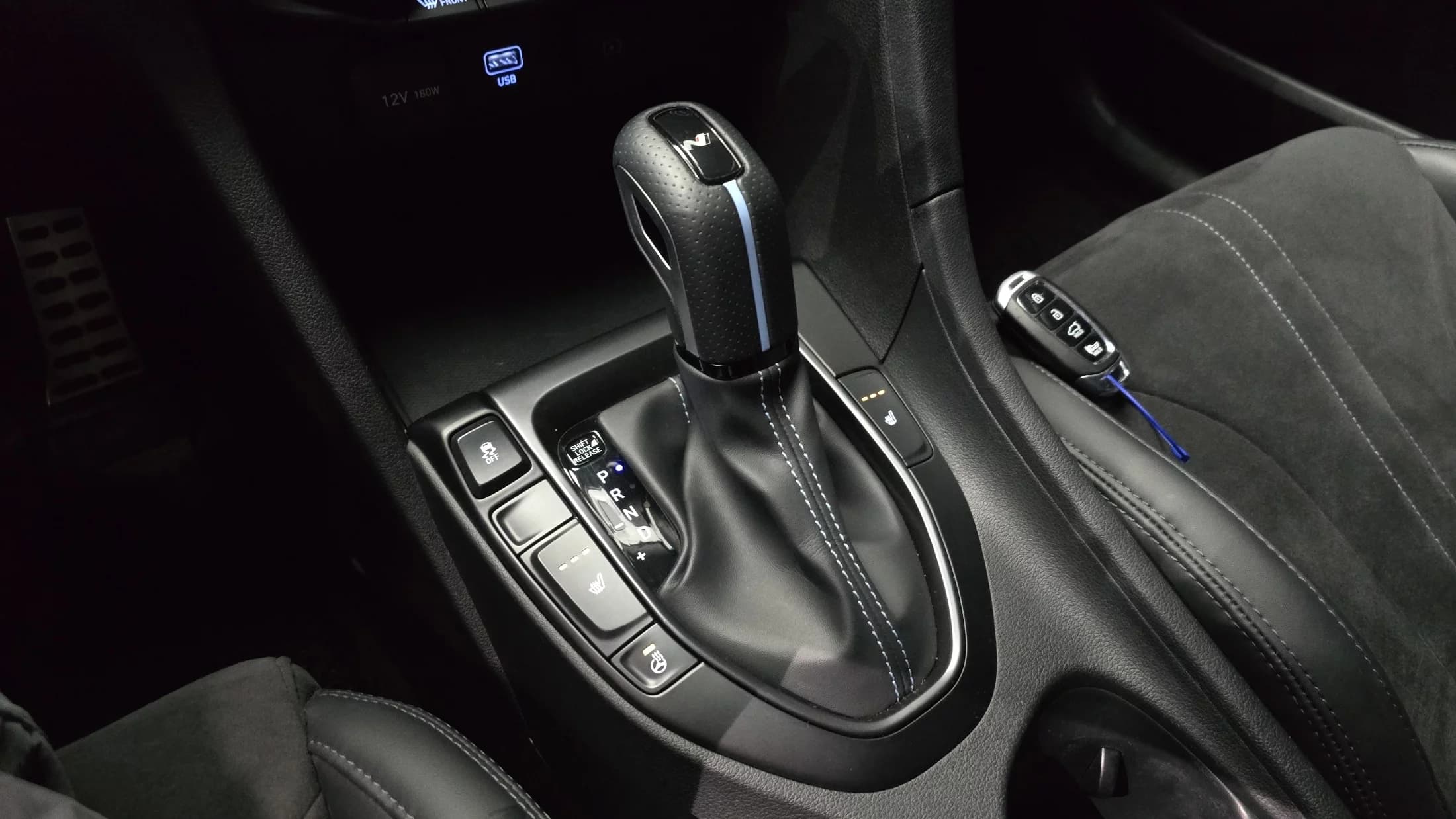 Hyundai Veloster 2.0 N, 2021 г. 73290 км. — фото 9