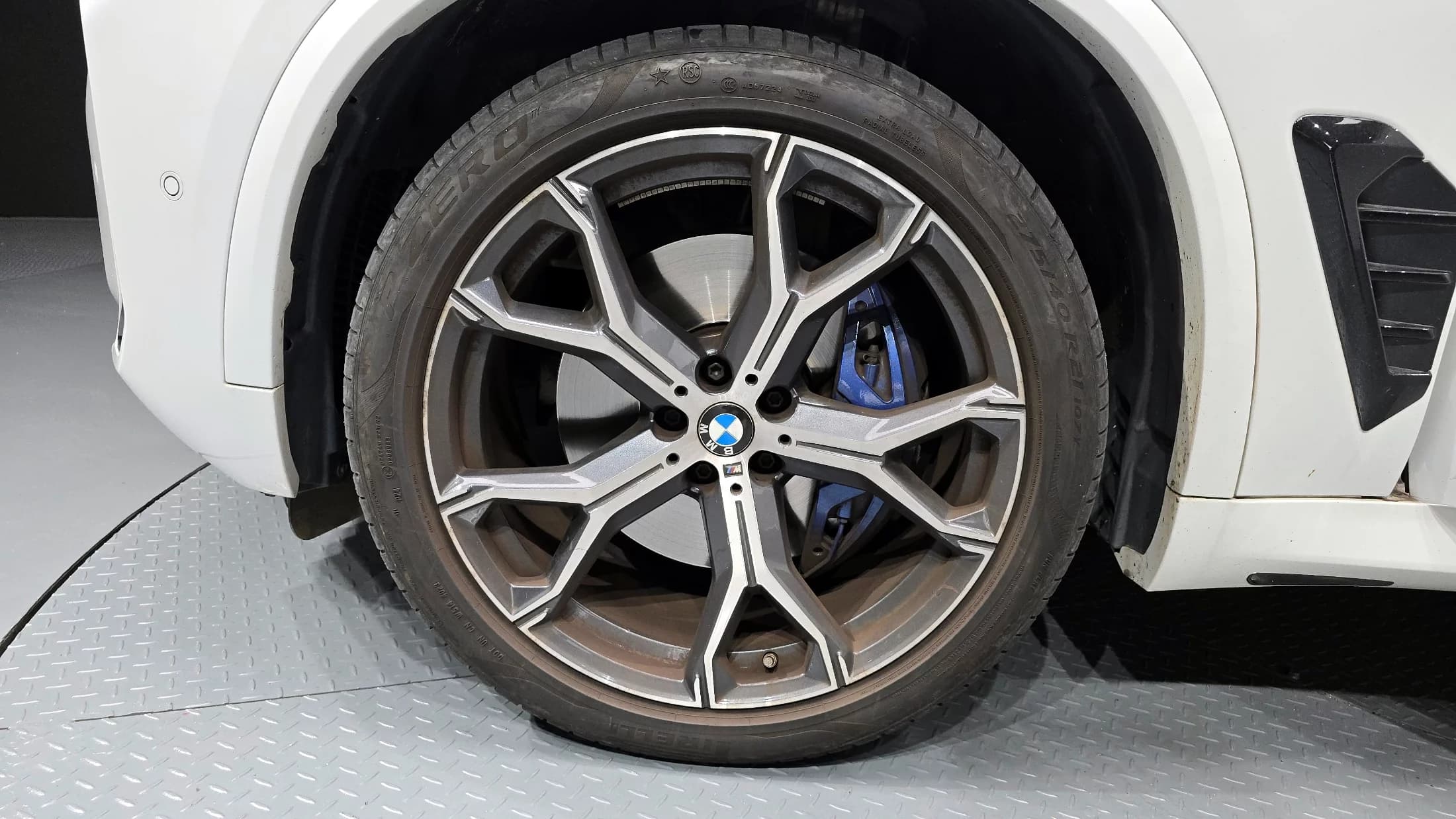 BMW X5 xDrive 40i M Sport, 2024 г. 21493 км. — фото 5