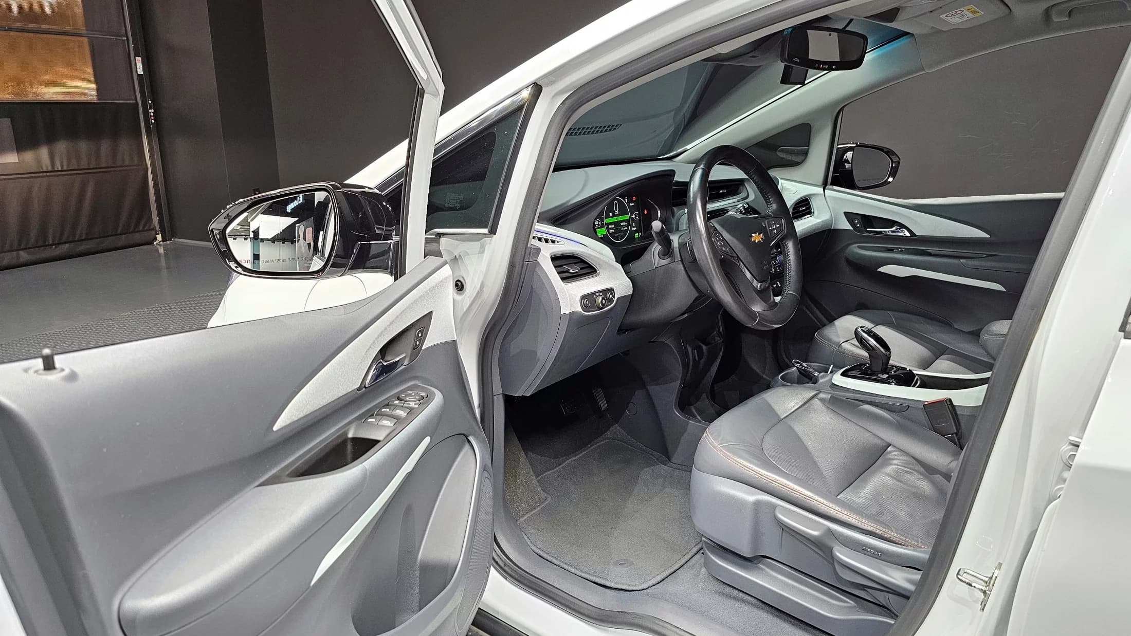 Daewoo Bolt EV EV LT DLX, электромобиль, 2021 г. 134864 км. — фото 11