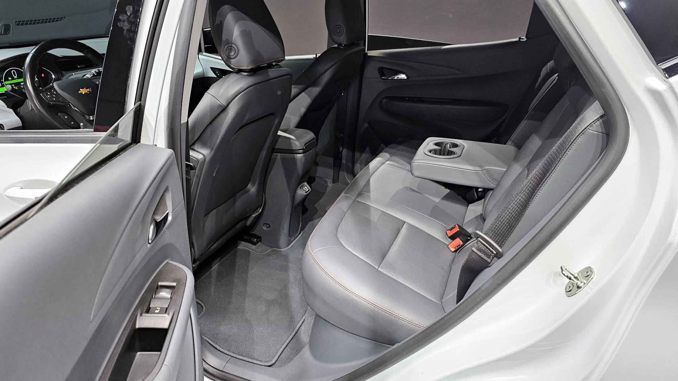 Daewoo Bolt EV EV LT DLX, электромобиль, 2021 г. 134864 км. — фото 12