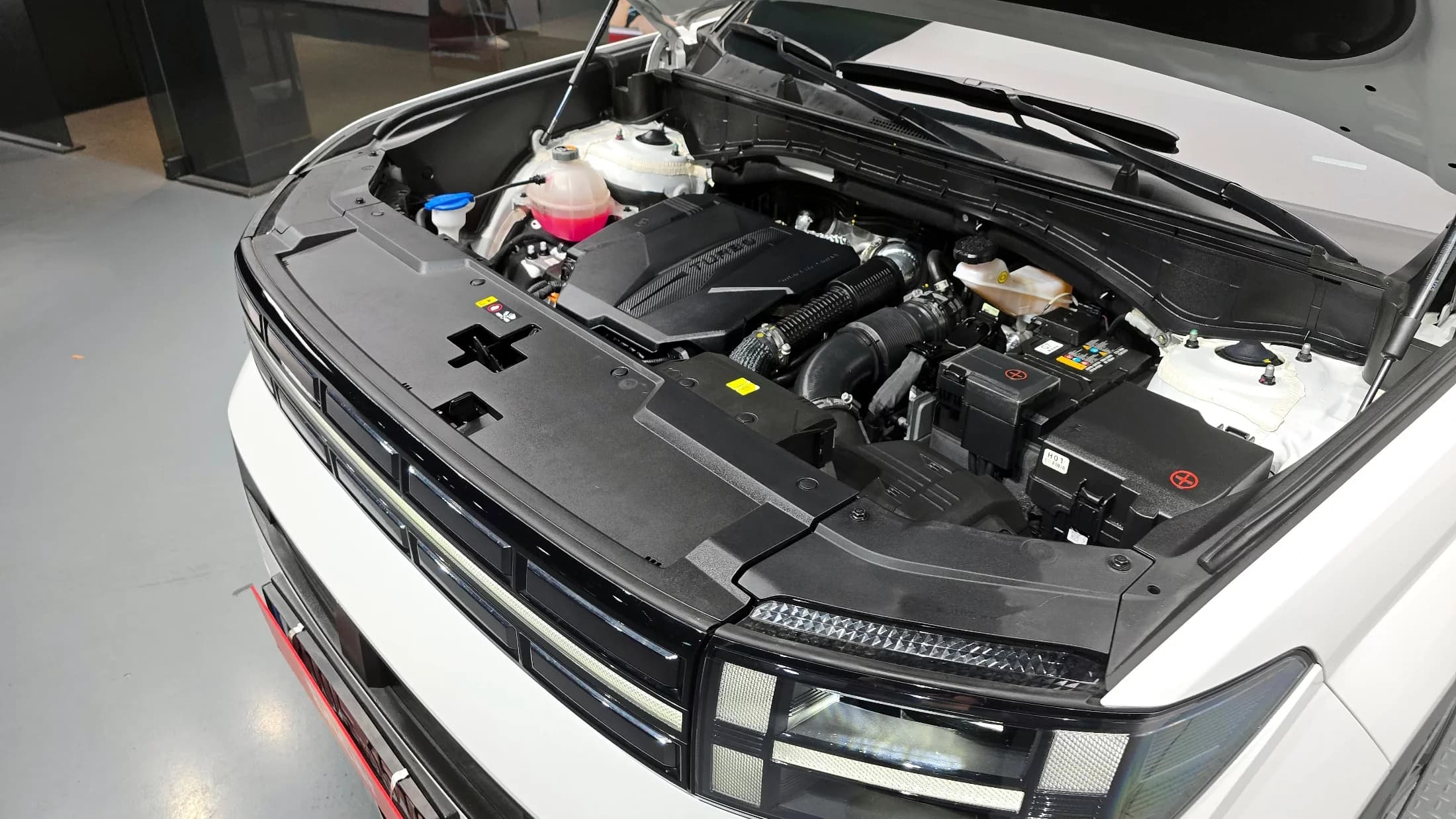 Hyundai Santa Fe Gasoline 2.5T 2WD Prestige, 2024 г. 27456 км. — фото 6