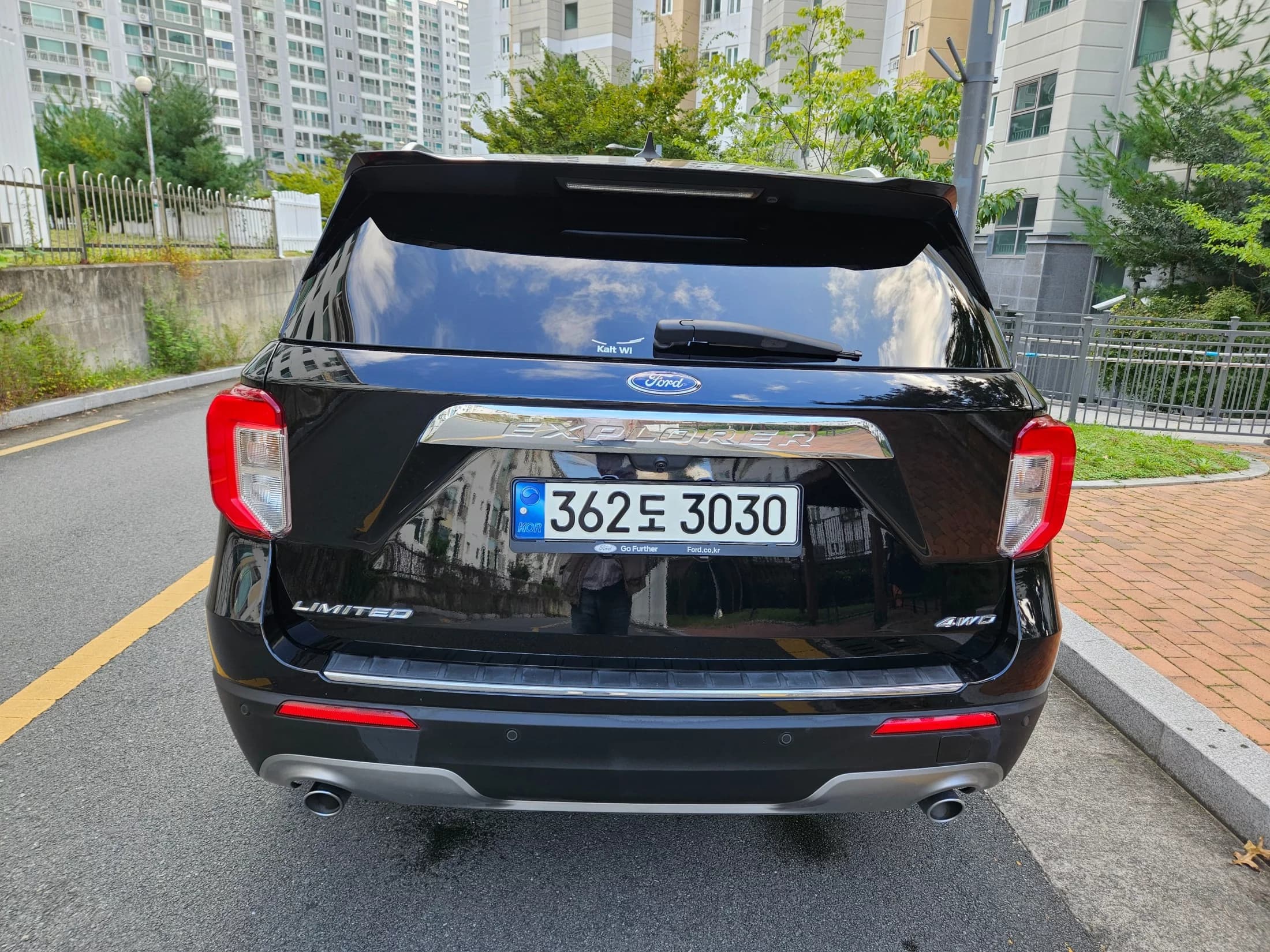 Ford EXPLORER 2.3 LimIted 4WD, 2021 г. 89106 км. — фото 4