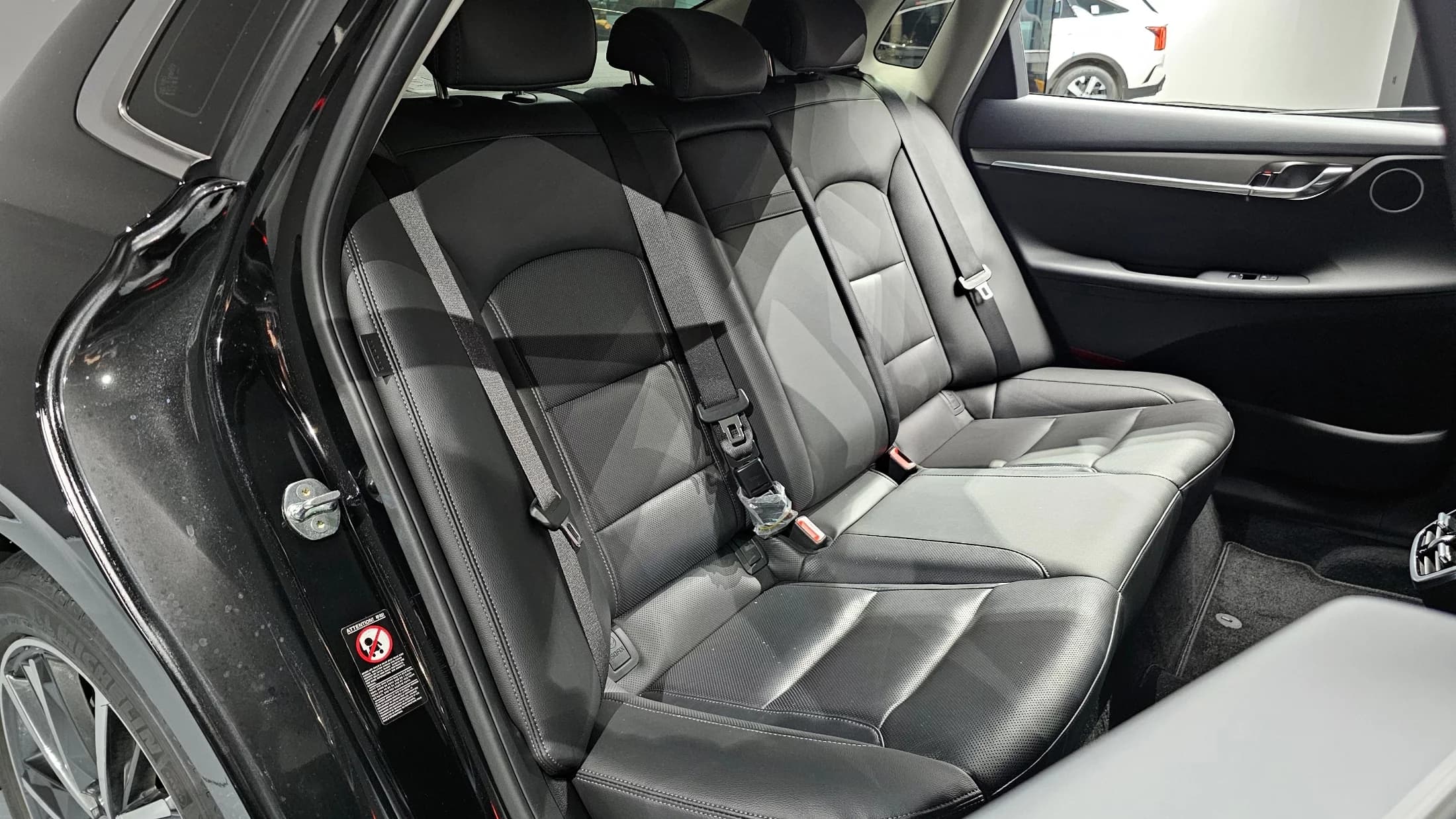 Hyundai Grandeur 3.3 Premium, 2022 г. 71702 км. — фото 13