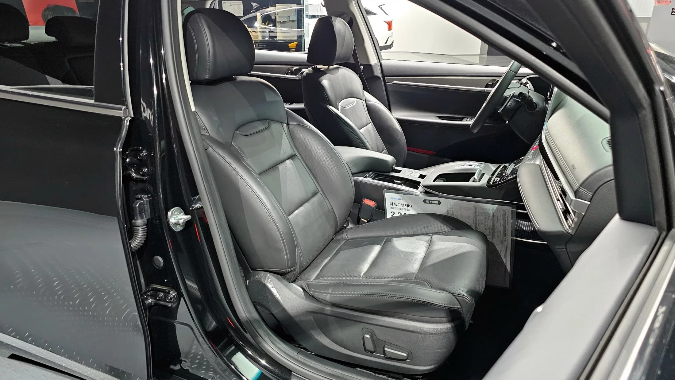 Hyundai Grandeur 3.3 Premium, 2022 г. 71702 км. — фото 10