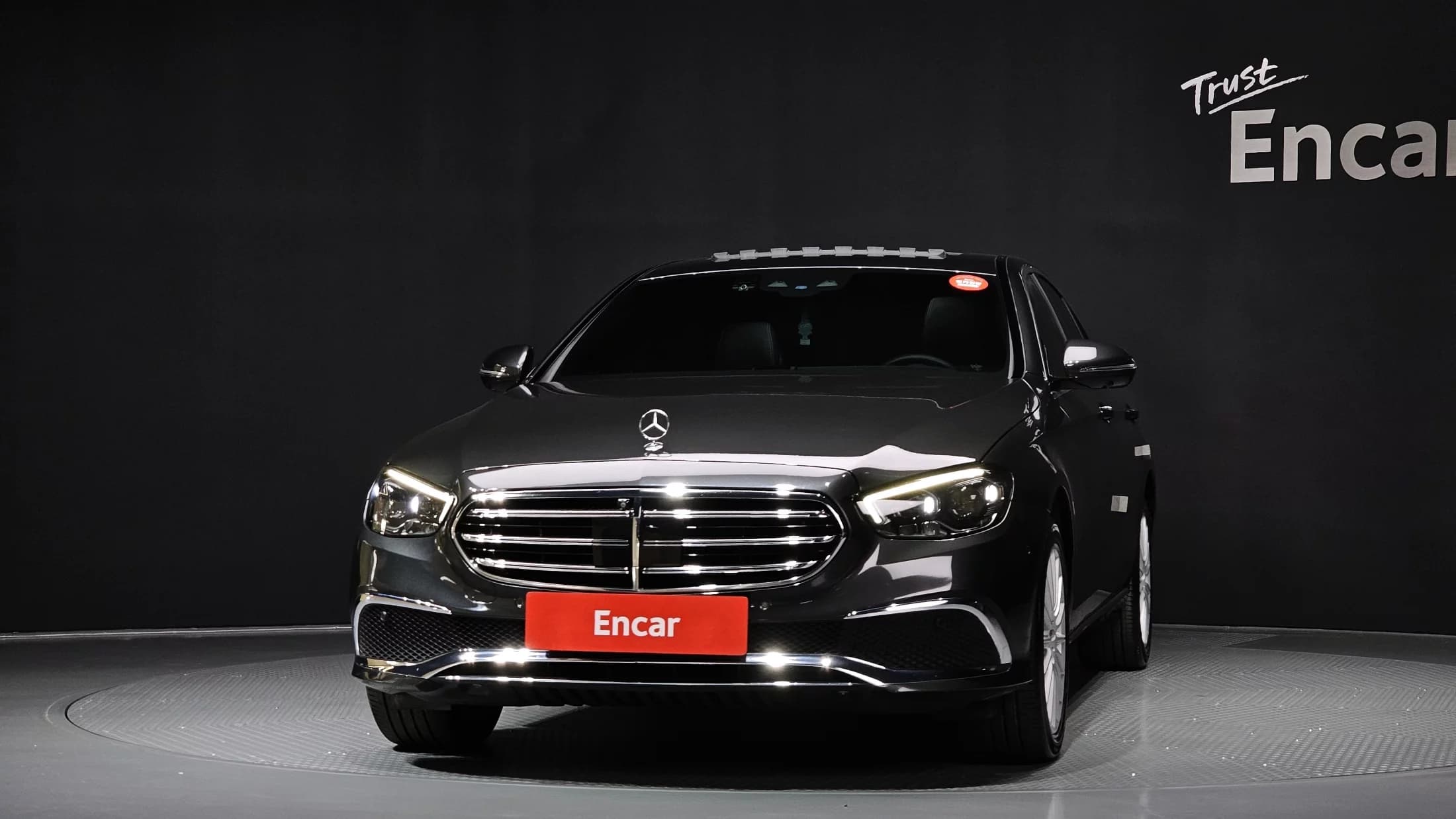 Mercedes-Benz E-Class E220d 4MATIC Exclusive, 2021 г. 56751 км. — фото 3