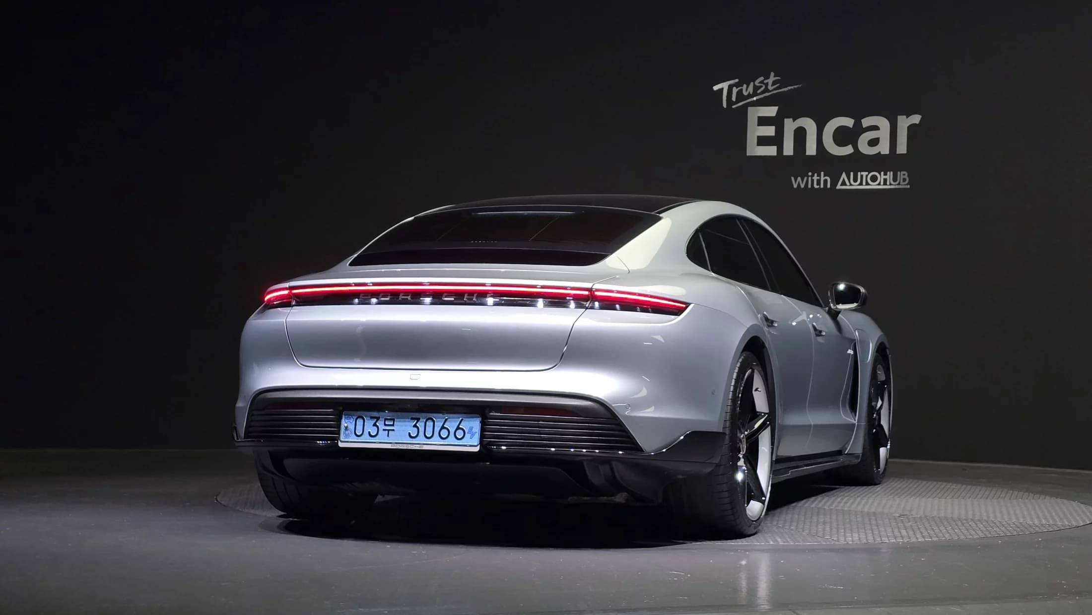 Porsche TAYCAN Turbo, электромобиль, 2021 г. 52302 км. — фото 4