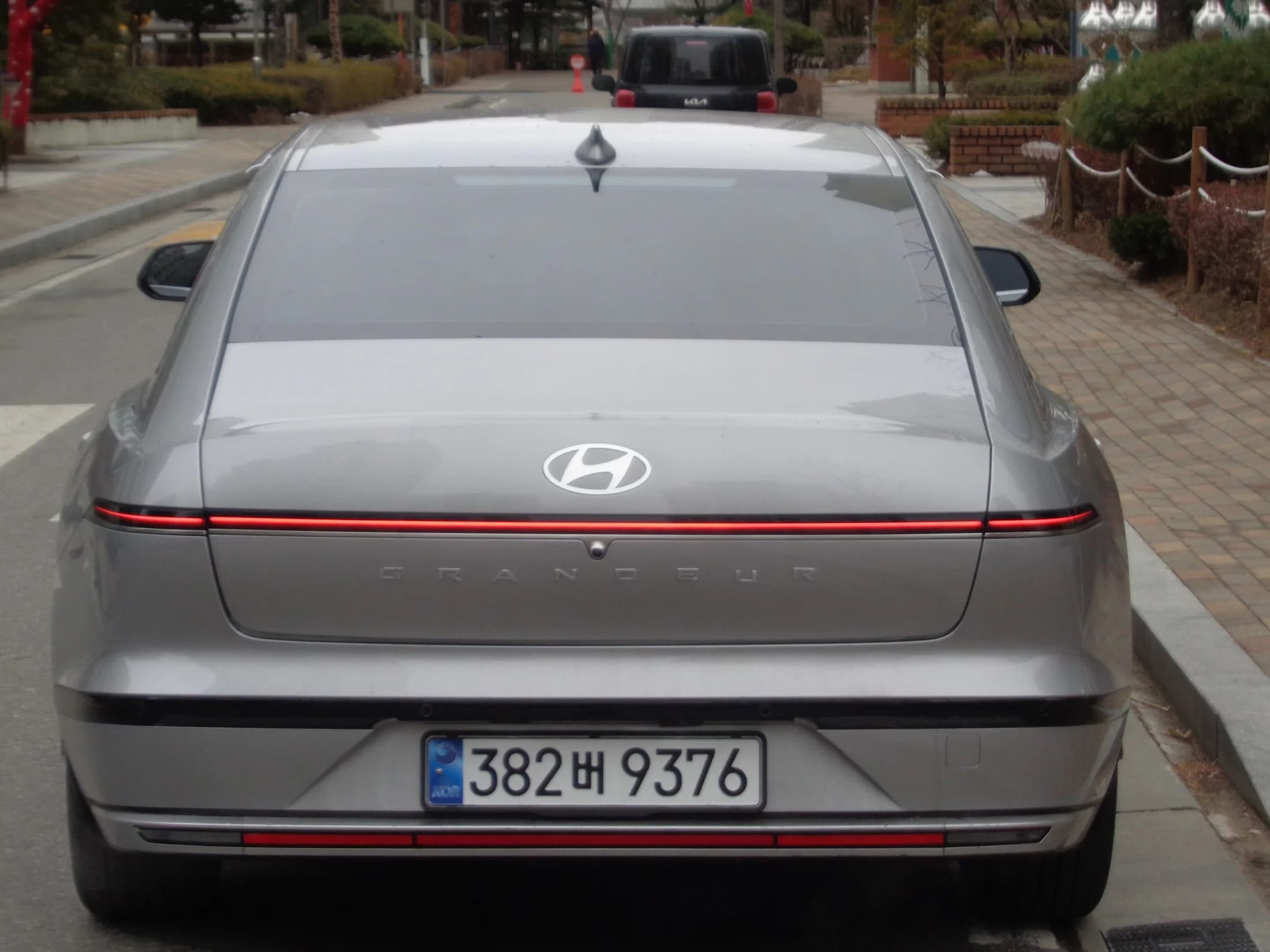 Hyundai Grandeur 3.5 LPG 2WD (Taxi) VIP, 2023 г. 42755 км. — фото 4