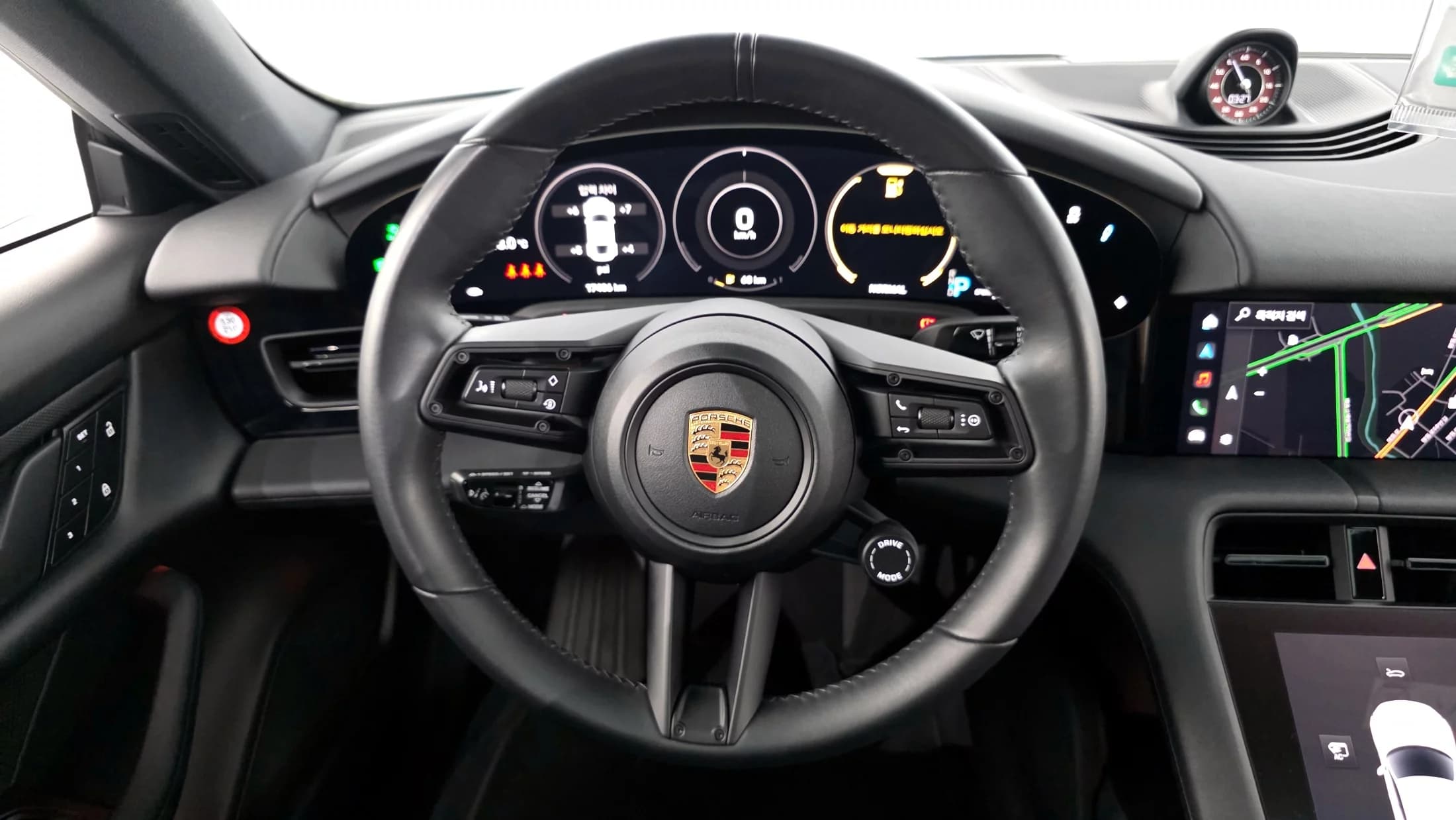 Porsche TAYCAN Base, электромобиль, 2023 г. 17521 км. — фото 14