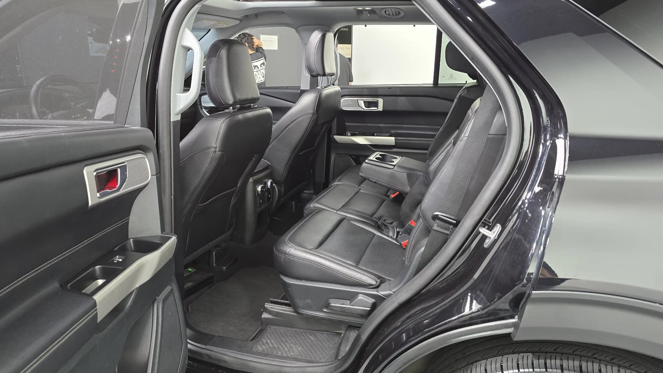 Ford EXPLORER 2.3 LimIted 4WD, 2021 г. 91417 км. — фото 11