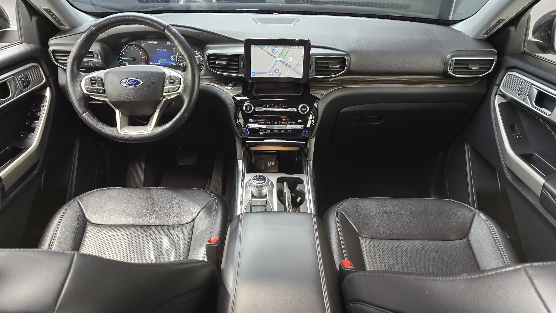 Ford EXPLORER 2.3 LimIted 4WD, 2021 г. 91417 км. — фото 7