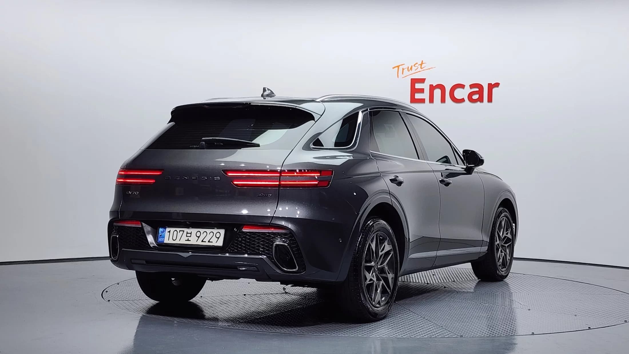 Genesis GV70 2.5T Gasoline AWD, 2022 г. 44256 км. — фото 2