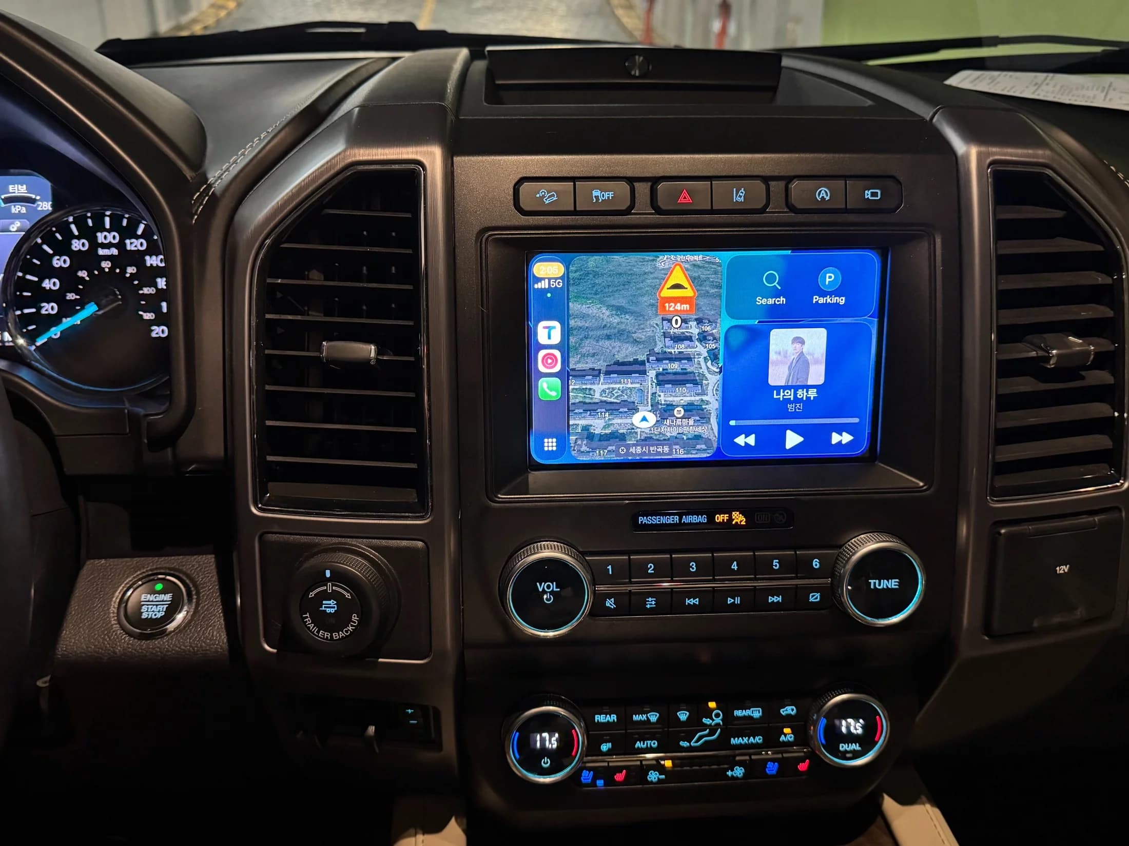 Ford EXPEDITION Platinum 4WD 7Seater, 2021 г. 58084 км. — фото 12