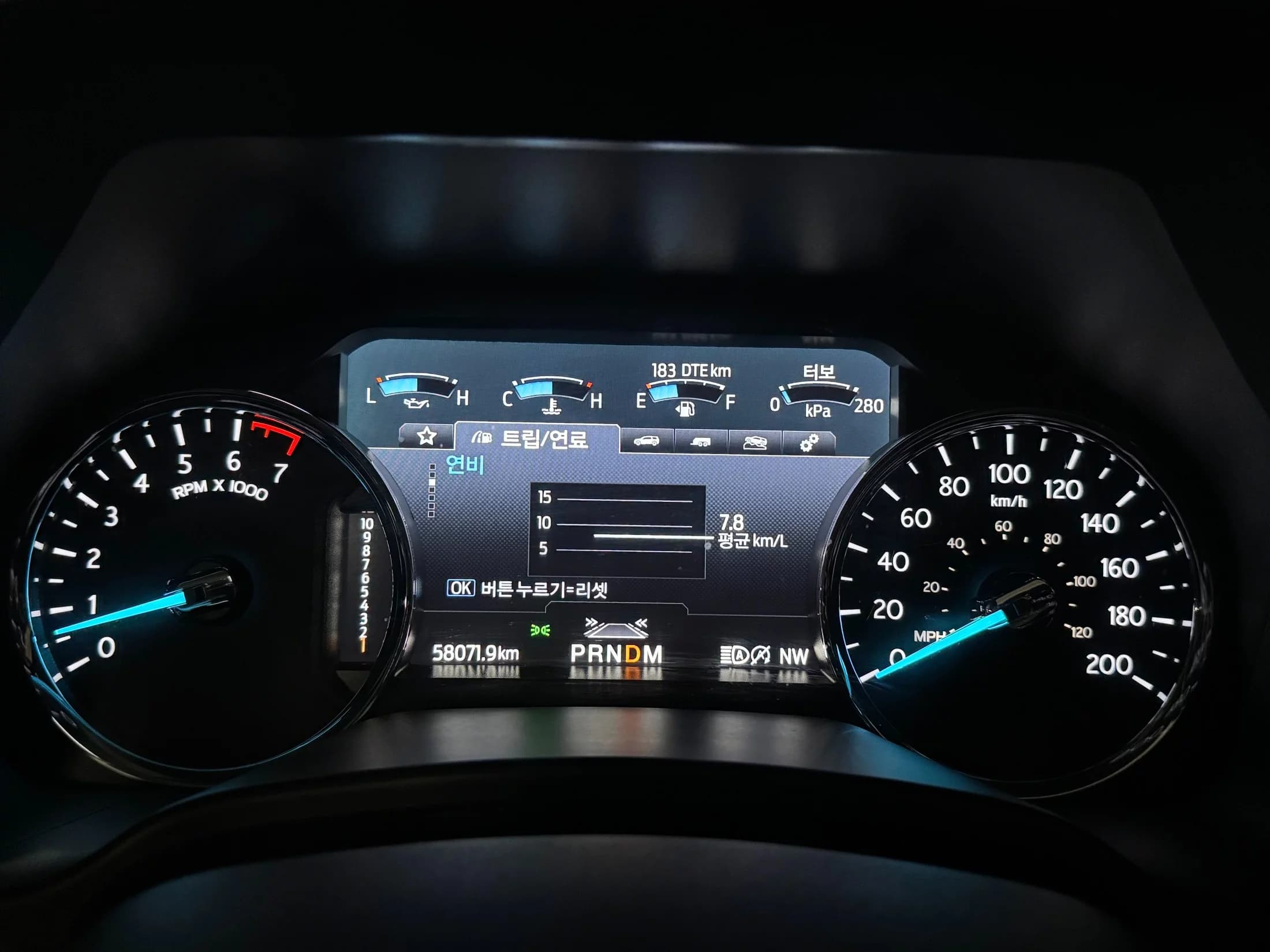 Ford EXPEDITION Platinum 4WD 7Seater, 2021 г. 58084 км. — фото 15