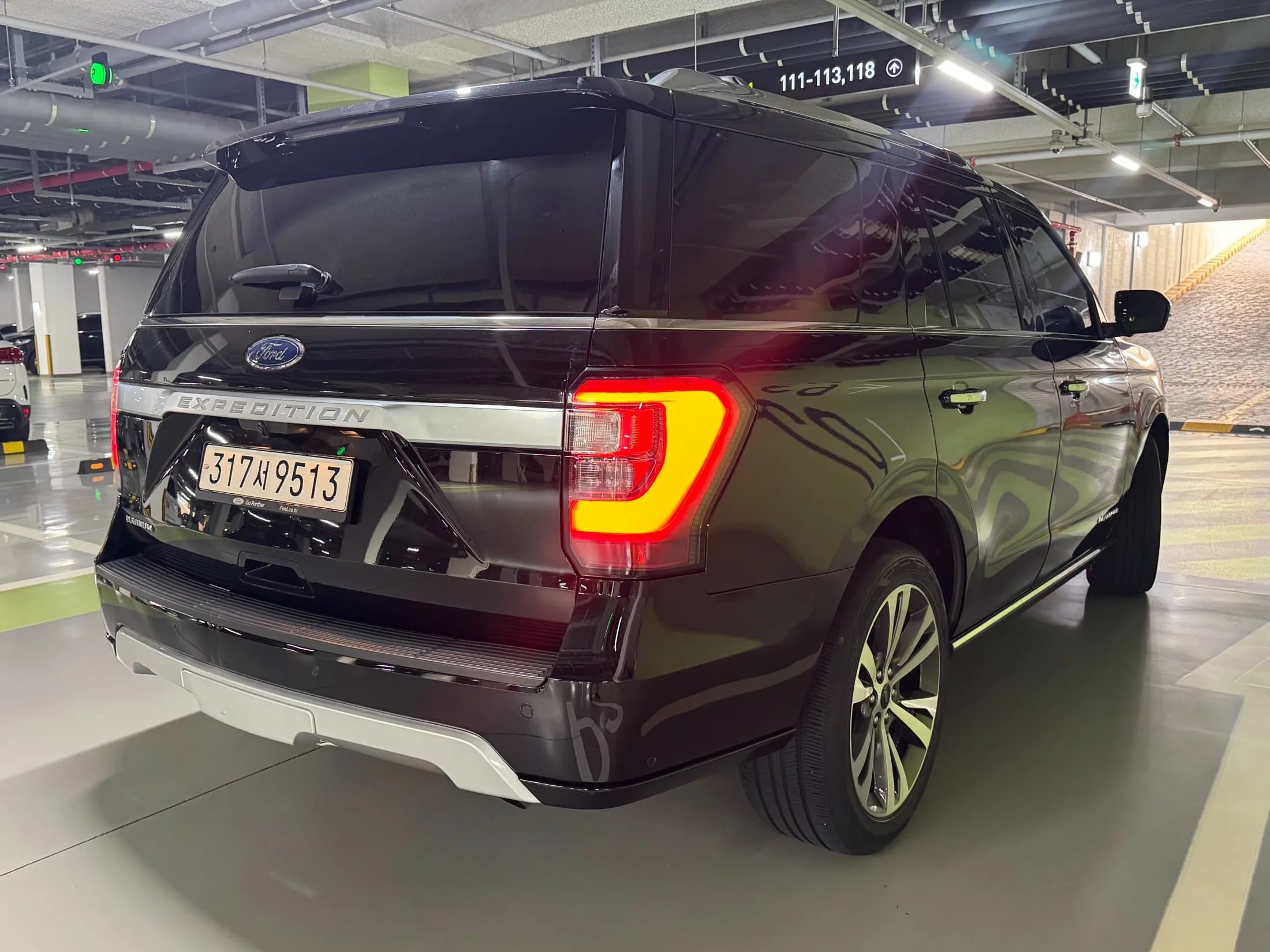 Ford EXPEDITION Platinum 4WD 7Seater, 2021 г. 58084 км. — фото 6