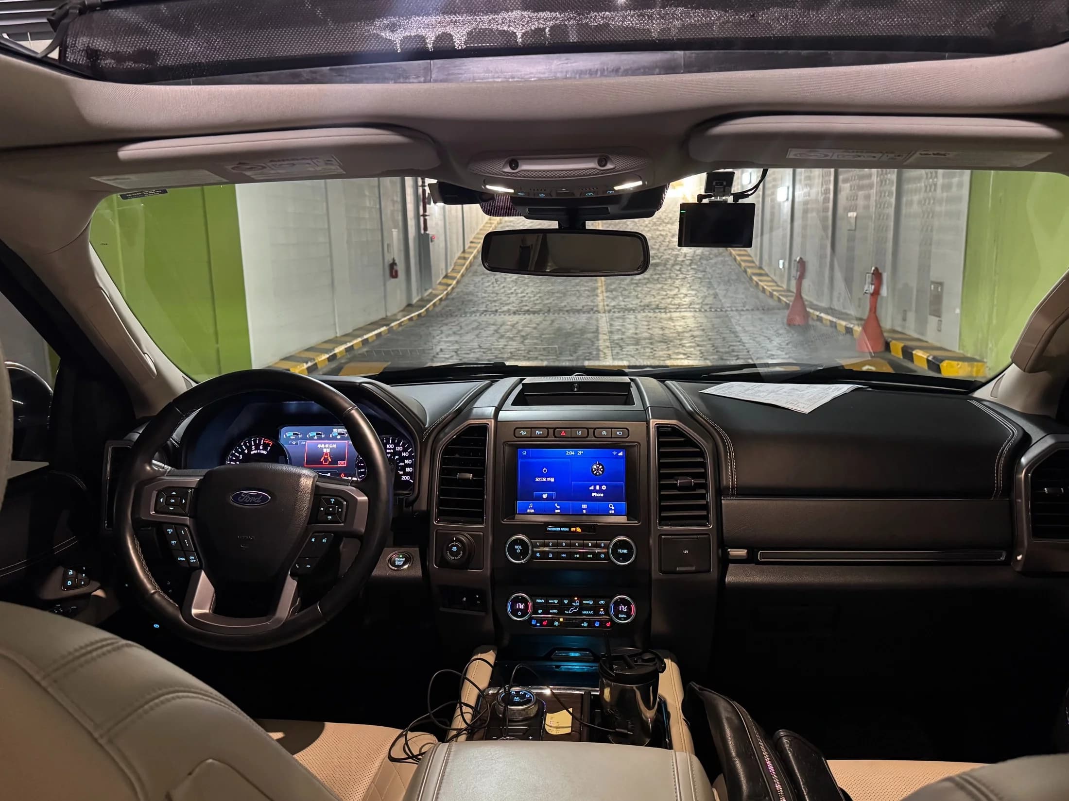 Ford EXPEDITION Platinum 4WD 7Seater, 2021 г. 58084 км. — фото 9