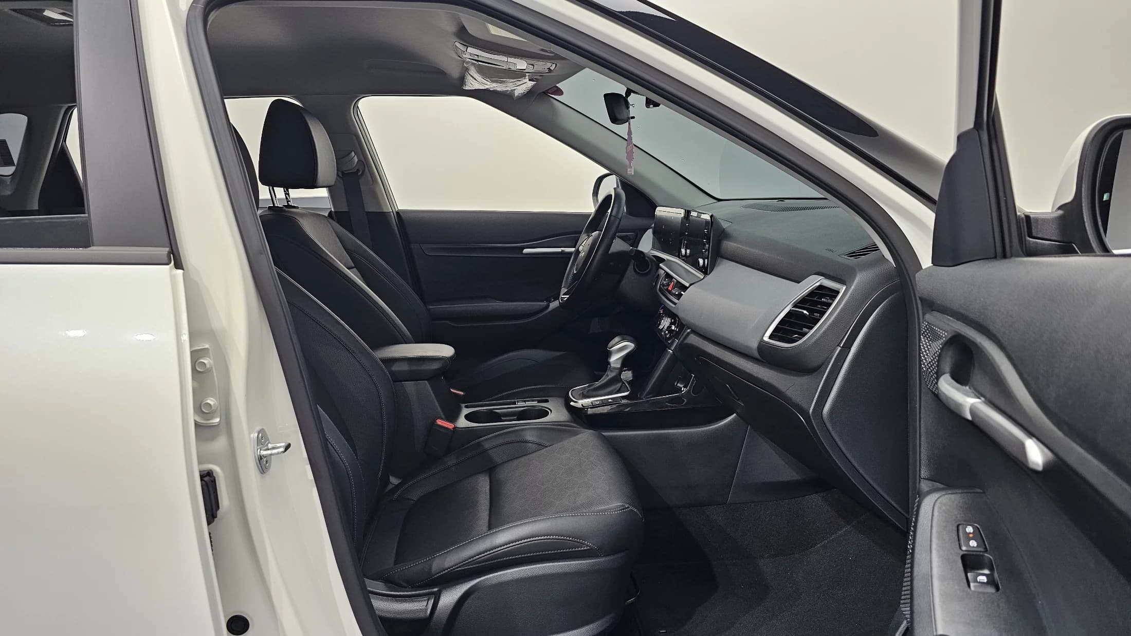 Kia Seltos Gasoline 2.0 2WD Trendy, 2023 г. 39849 км. — фото 10