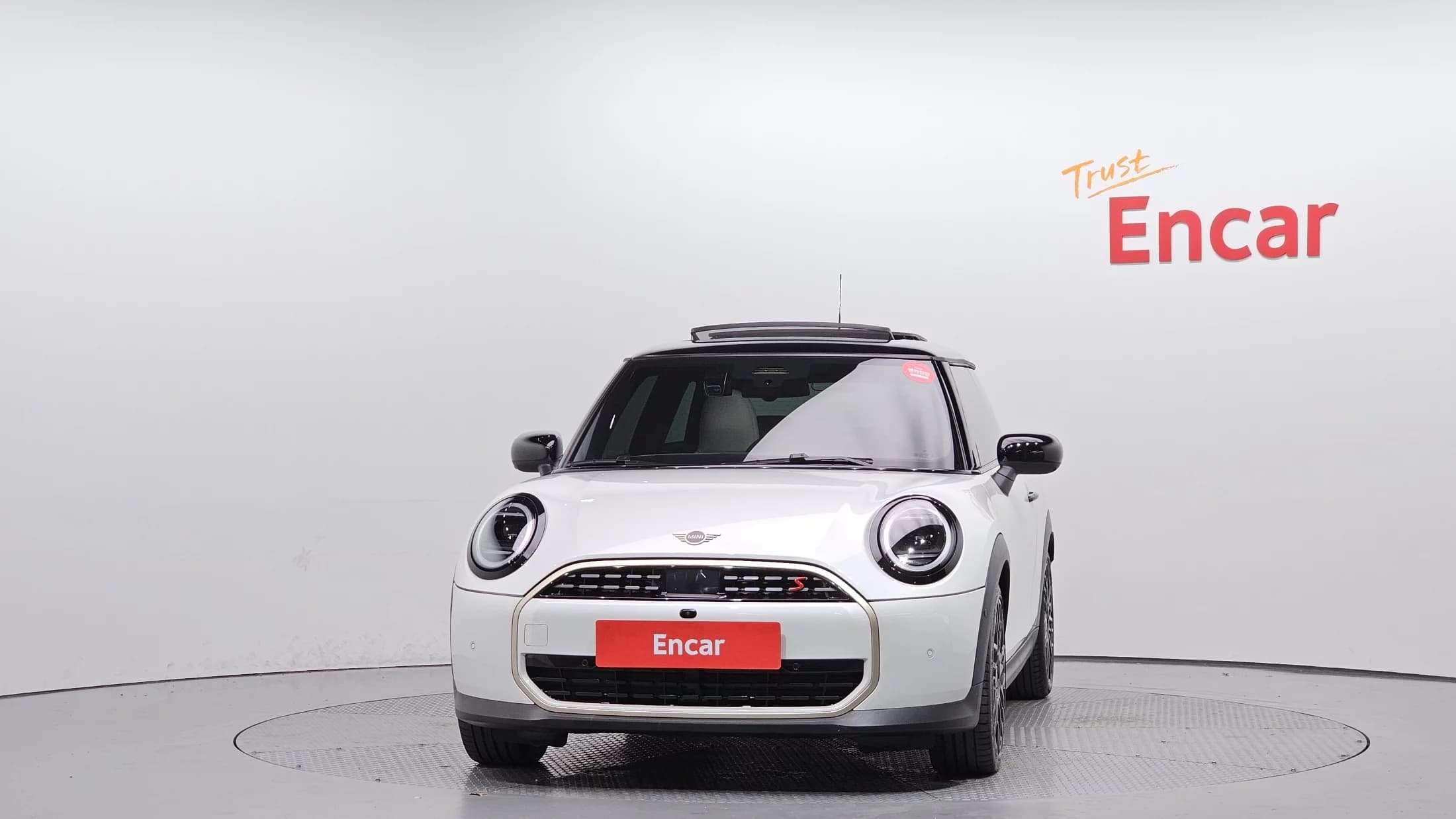 MINI Cooper Favoured 4th, 2025 г. 12840 км. — фото 3