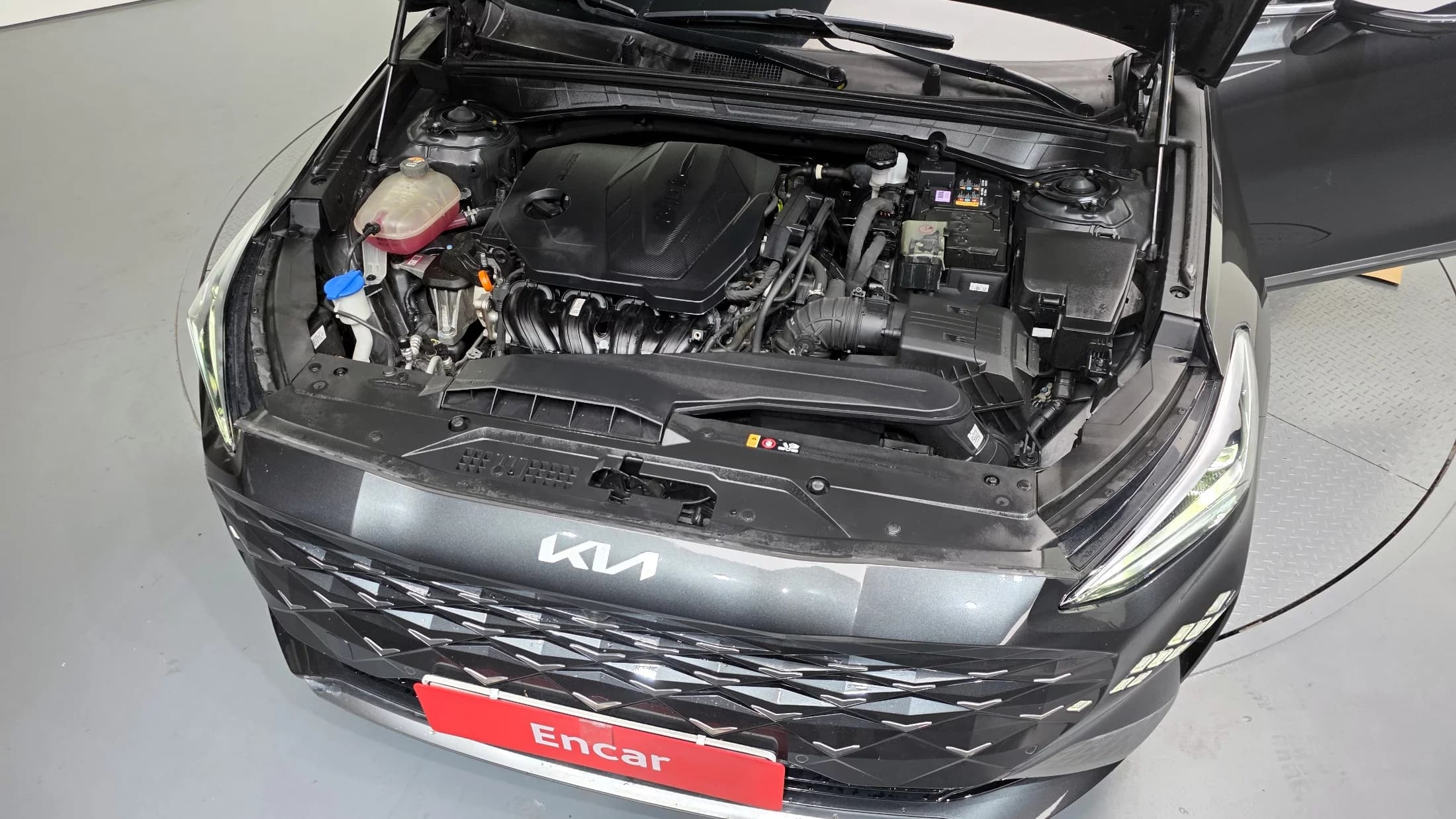 Kia K8 2.5 Gasoline 2WD Noblesse, 2021 г. 72823 км. — фото 6
