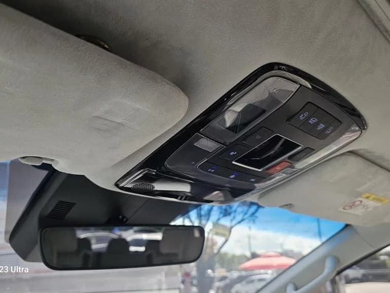 Hyundai Staria 4WD Lounge 9-Seater Inspiration, 2024 г. 24704 км. — фото 18