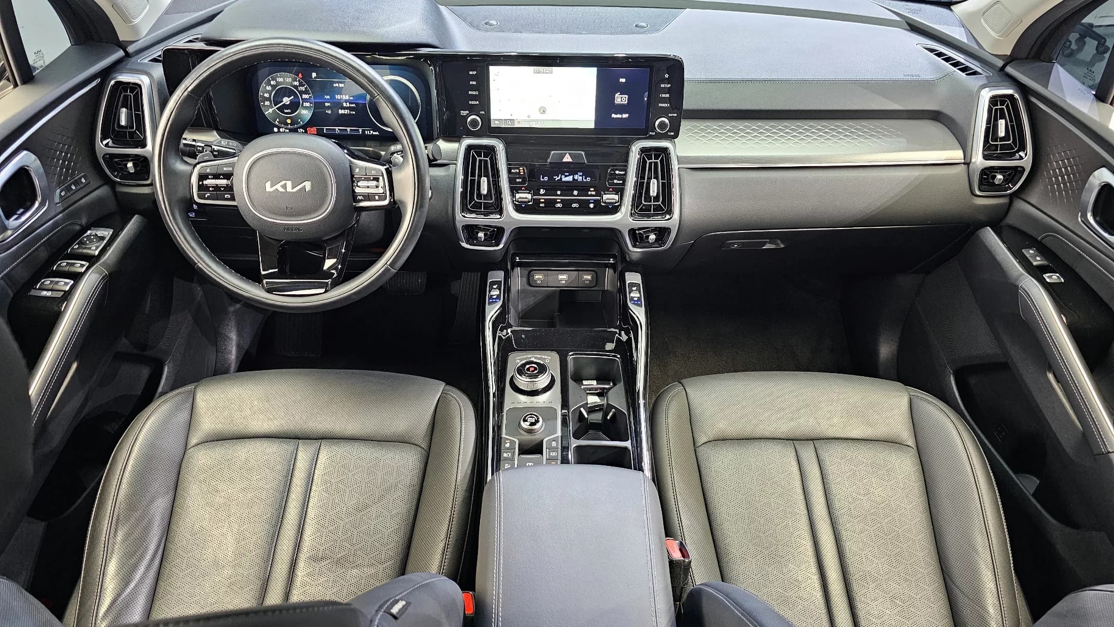 Kia Sorento Gasoline 2.5T 2WD Noblesse, 2023 г. 48677 км. — фото 7