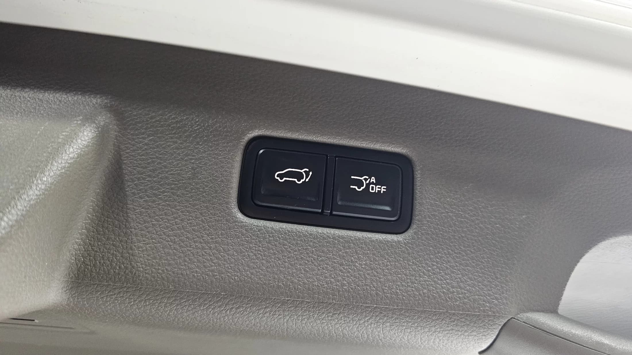Kia Carnival Gasoline 7-Seater Hi-Limousine Signature, 2021 г. 135317 км. — фото 17