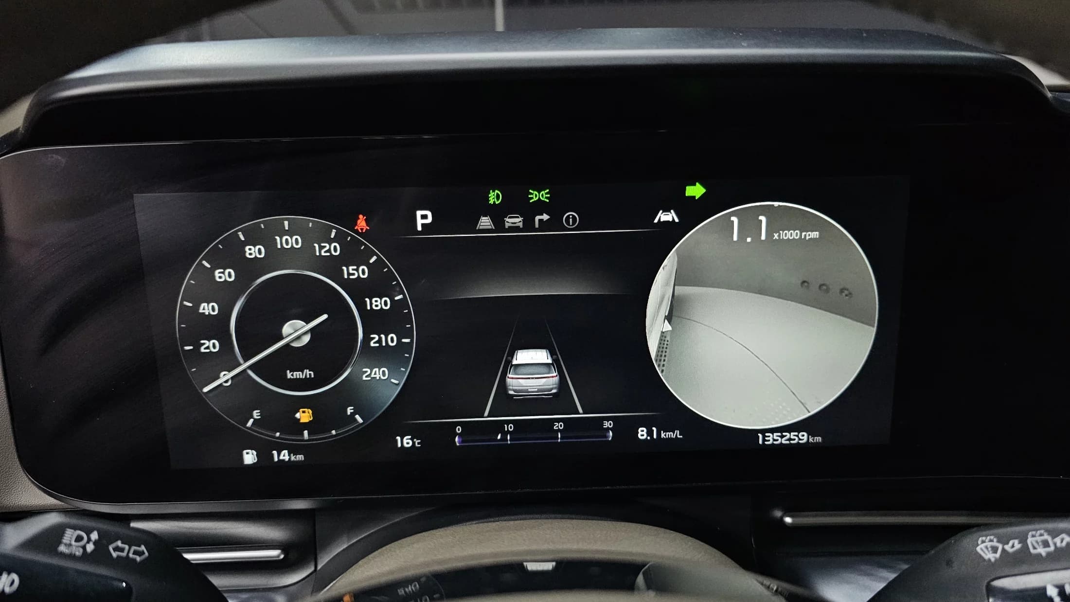 Kia Carnival Gasoline 7-Seater Hi-Limousine Signature, 2021 г. 135317 км. — фото 8