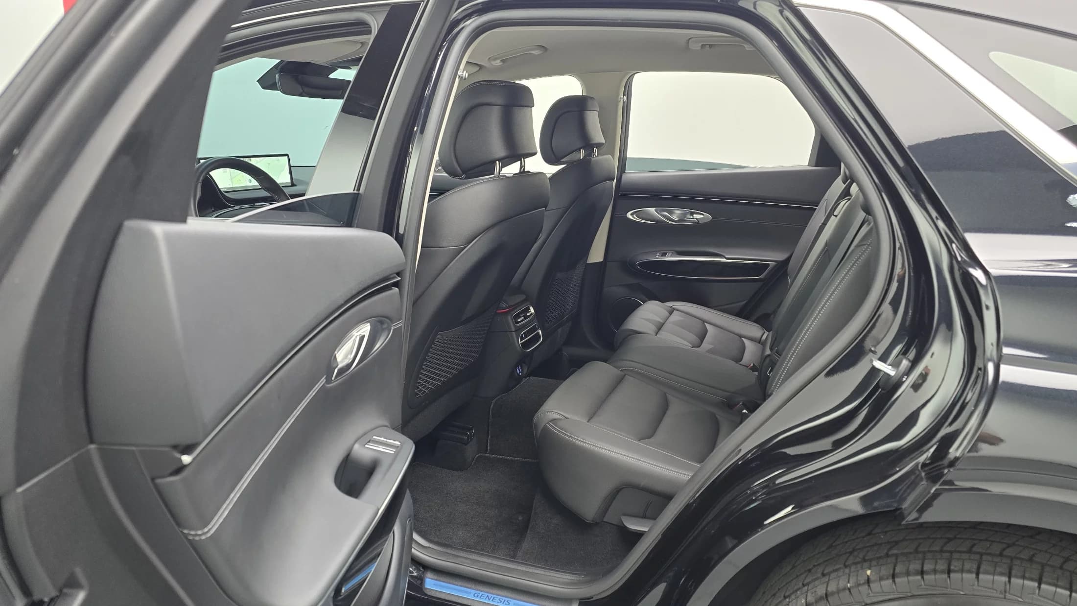 Genesis GV70 2.5T Gasoline AWD, 2024 г. 17271 км. — фото 12