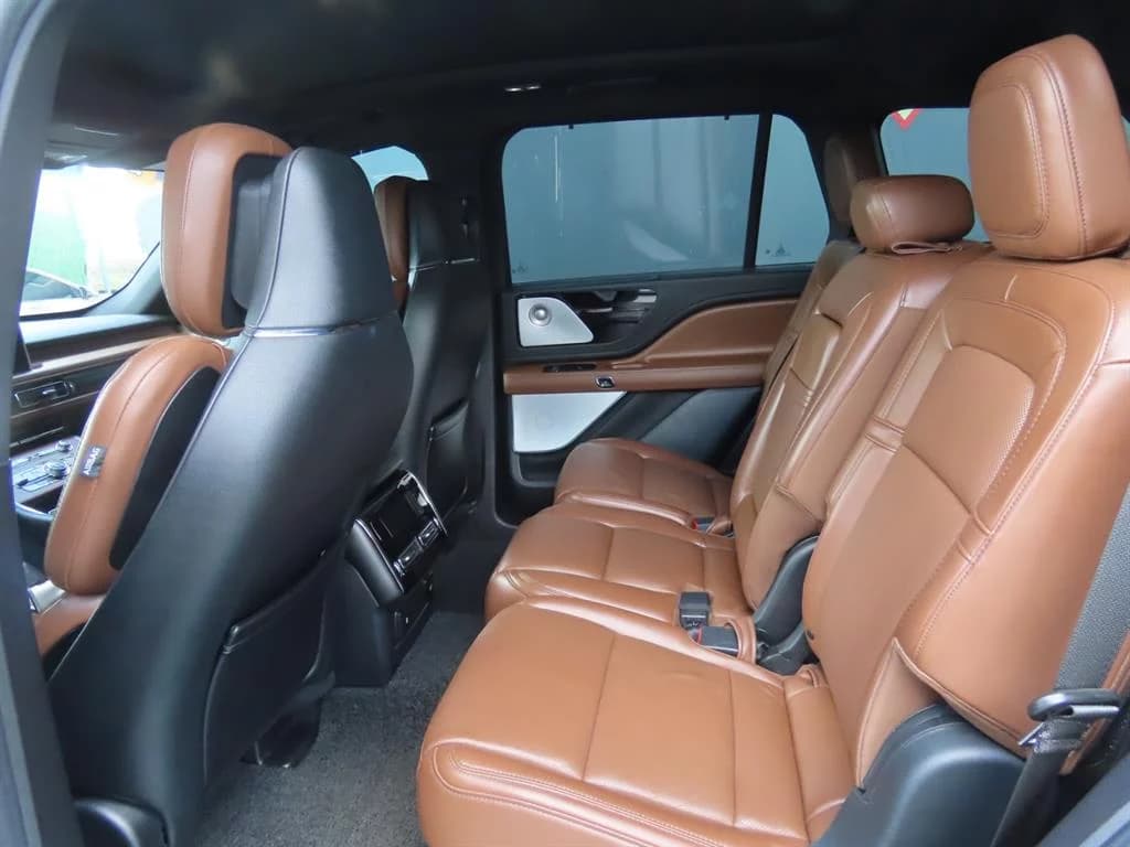 Lincoln AVIATOR 3.0 Reserve  AWD, 2021 г. 109907 км. — фото 11
