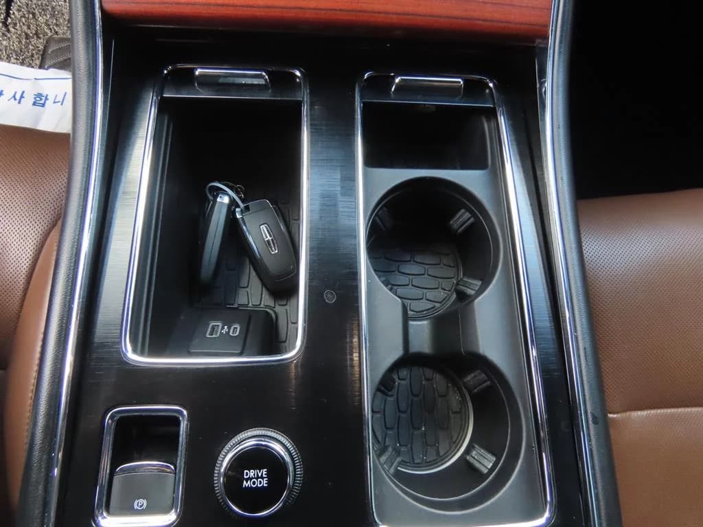 Lincoln AVIATOR 3.0 Reserve  AWD, 2021 г. 109907 км. — фото 15