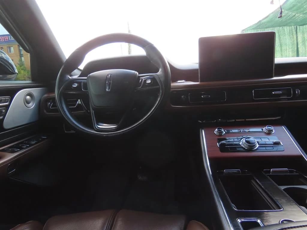 Lincoln AVIATOR 3.0 Reserve  AWD, 2021 г. 109907 км. — фото 7