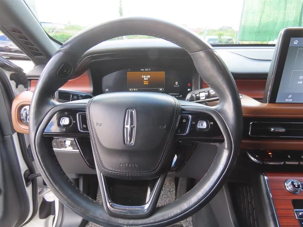 Lincoln AVIATOR 3.0 Reserve  AWD, 2021 г. 109907 км. — фото 8