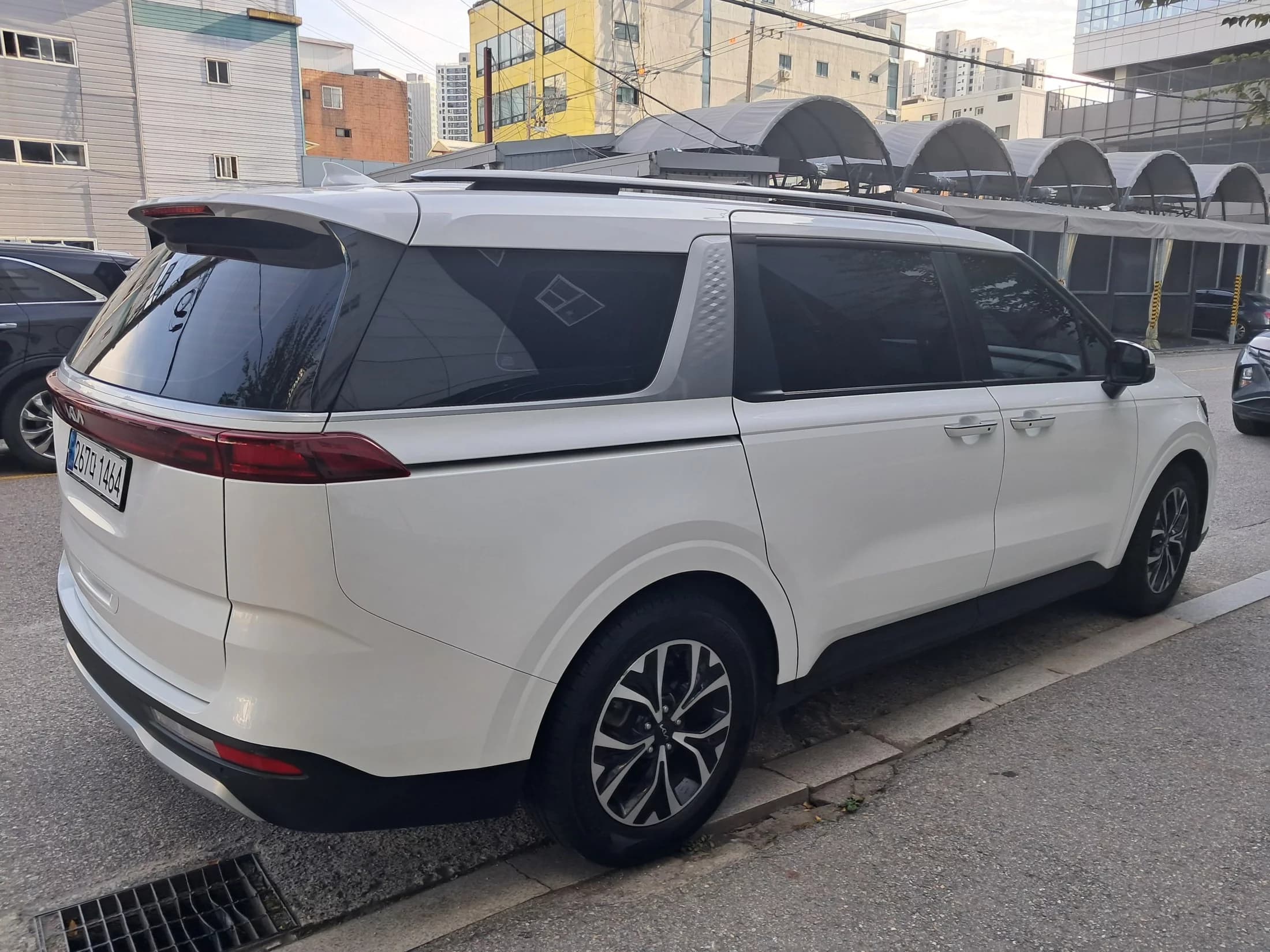 Kia Carnival Conversion(LPG) Prestige, 2022 г. 151688 км. — фото 4