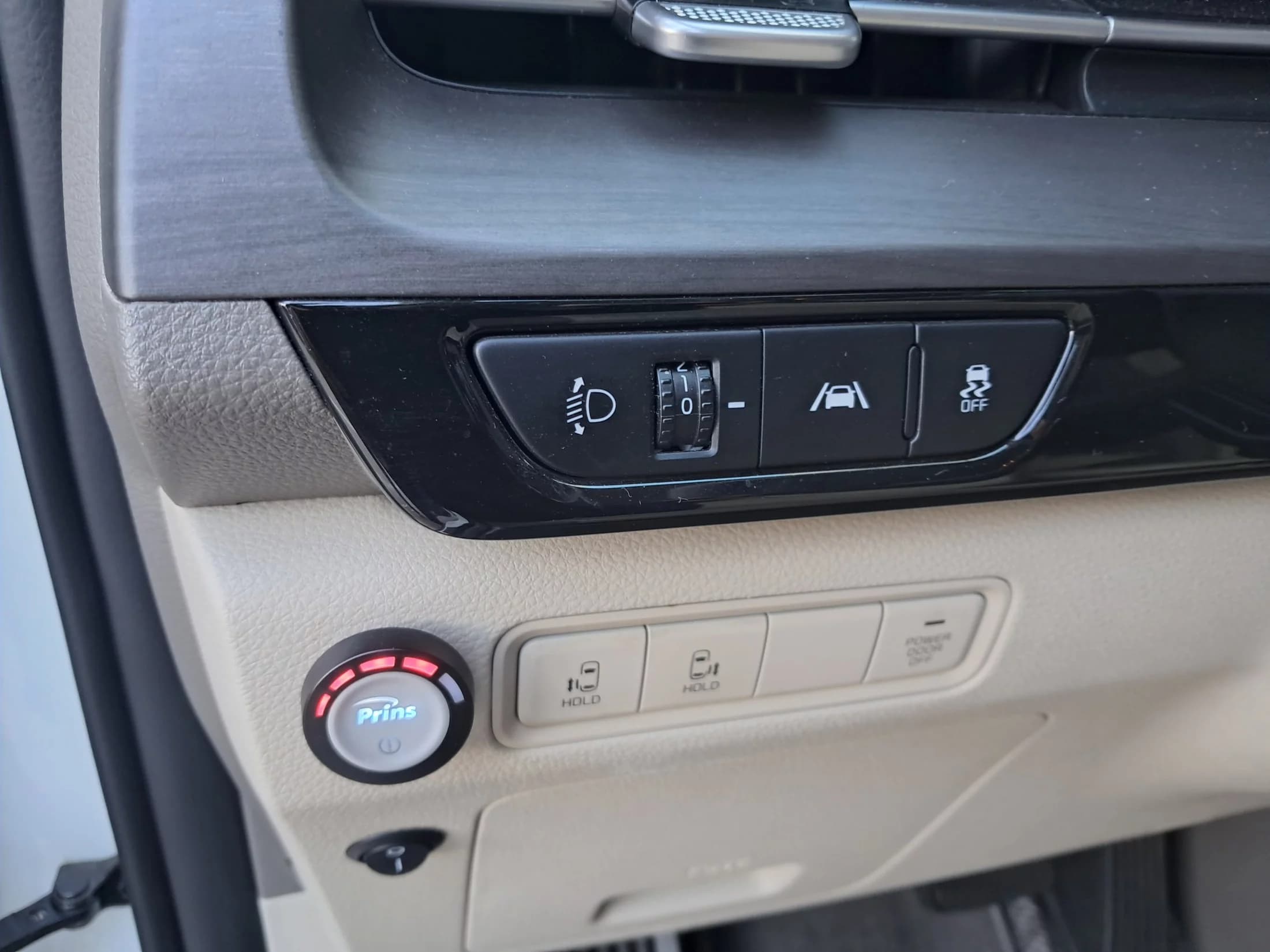 Kia Carnival Conversion(LPG) Prestige, 2022 г. 151688 км. — фото 9