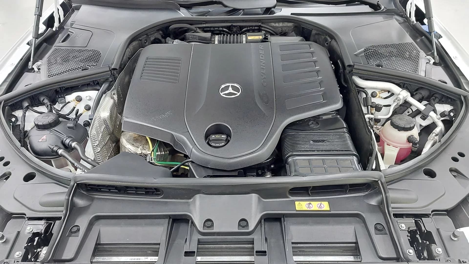 Mercedes-Benz S-Class S450L 4MATIC, 2024 г. 4740 км. — фото 6