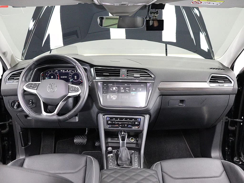 Volkswagen TIGUAN 2.0 TSI Prestige, 2023 г. 30300 км. — фото 13