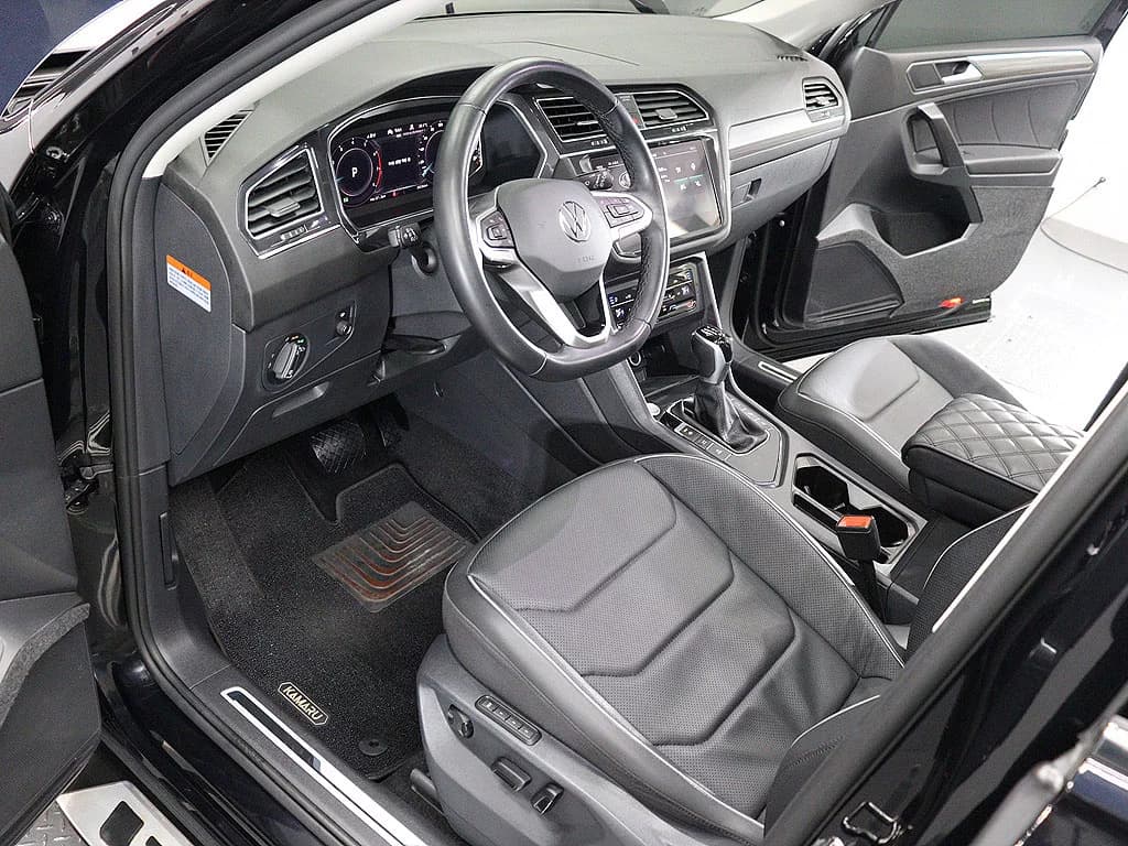 Volkswagen TIGUAN 2.0 TSI Prestige, 2023 г. 30300 км. — фото 16