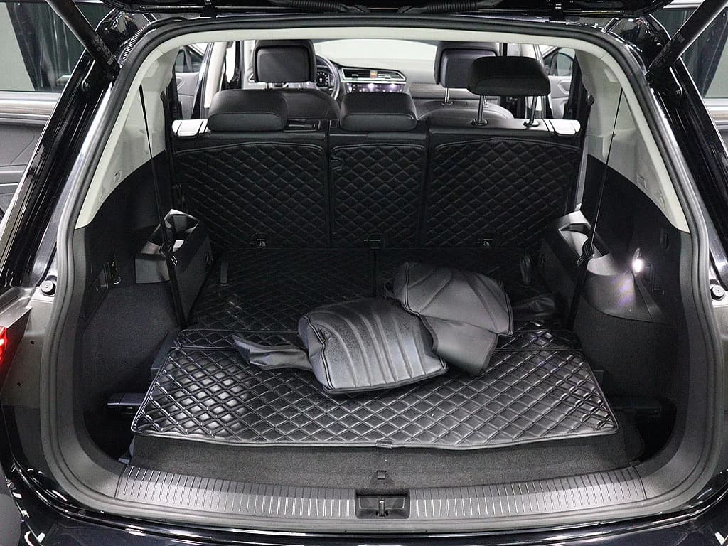 Volkswagen TIGUAN 2.0 TSI Prestige, 2023 г. 30300 км. — фото 5