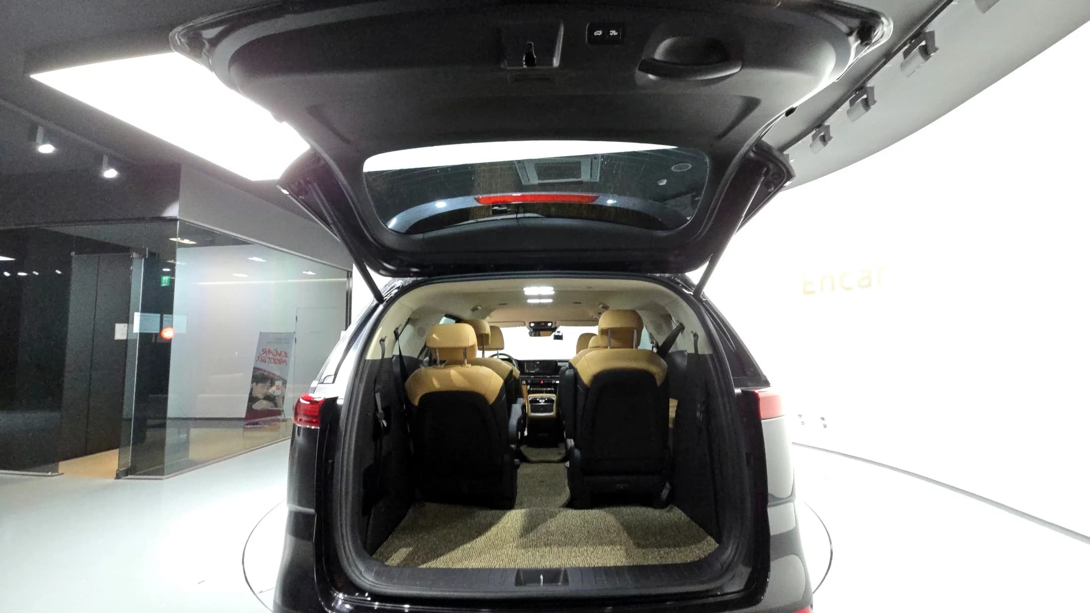 Kia Carnival Gasoline 9-Seater Noblesse, 2021 г. 51974 км. — фото 39