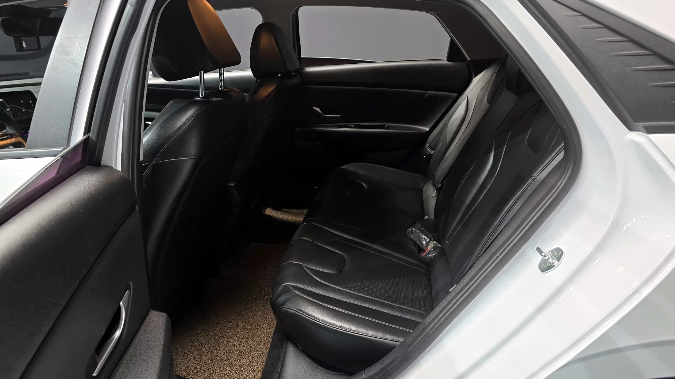 Hyundai AVANTE (Хендай Элантра) 1.6 Modern, 2021 г. 60779 км. — фото 12