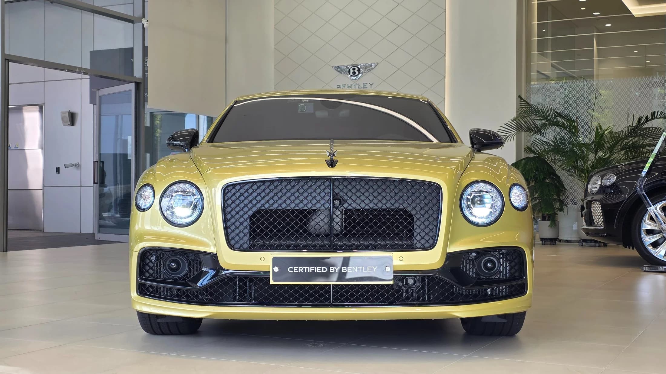 Bentley Flying Spur 4.0 S, 2024 г. 3572 км. — фото 2