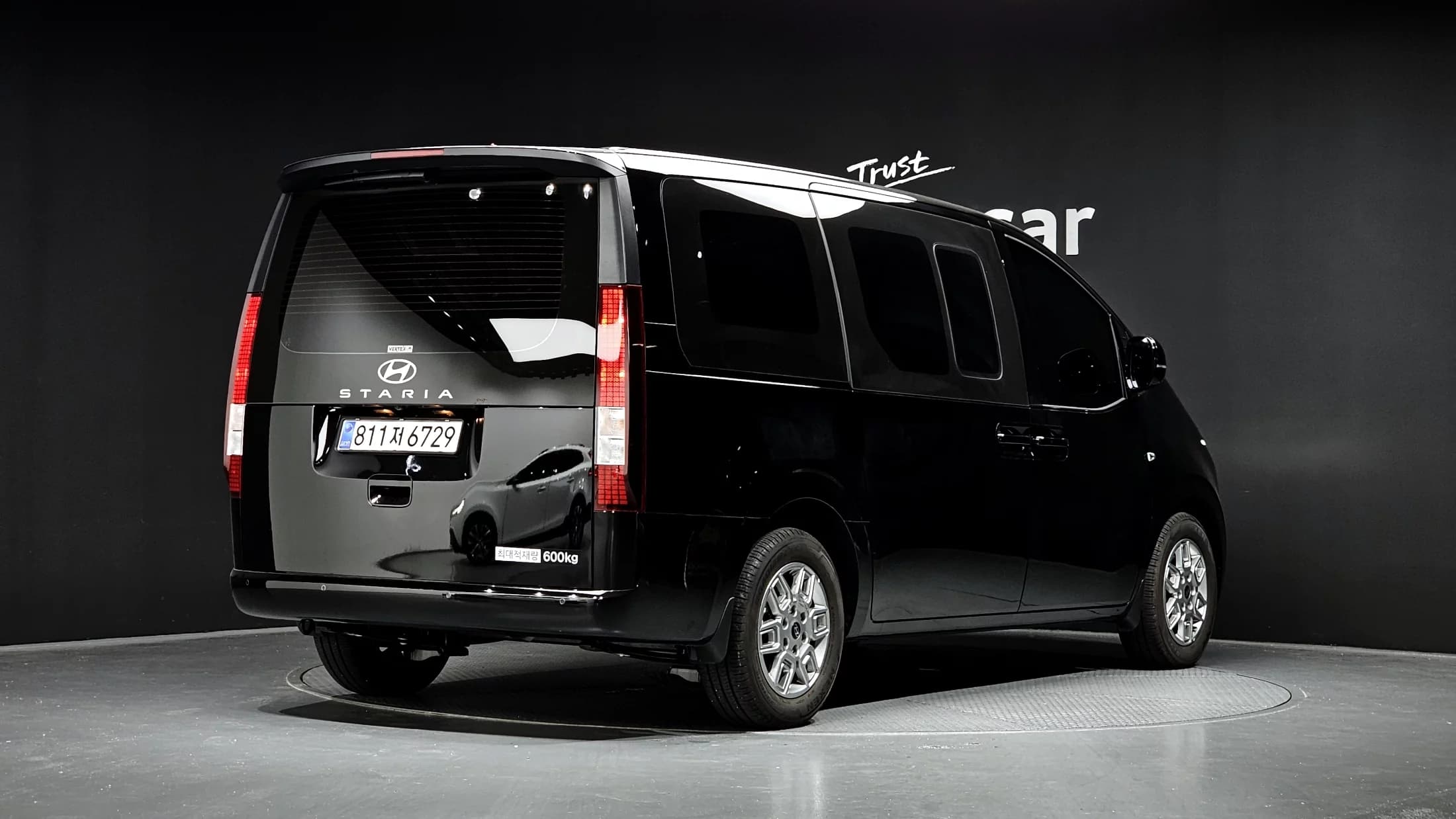 Hyundai Staria L3.5 Cargo 5-Seater Modern, 2025 г. 5728 км. — фото 4