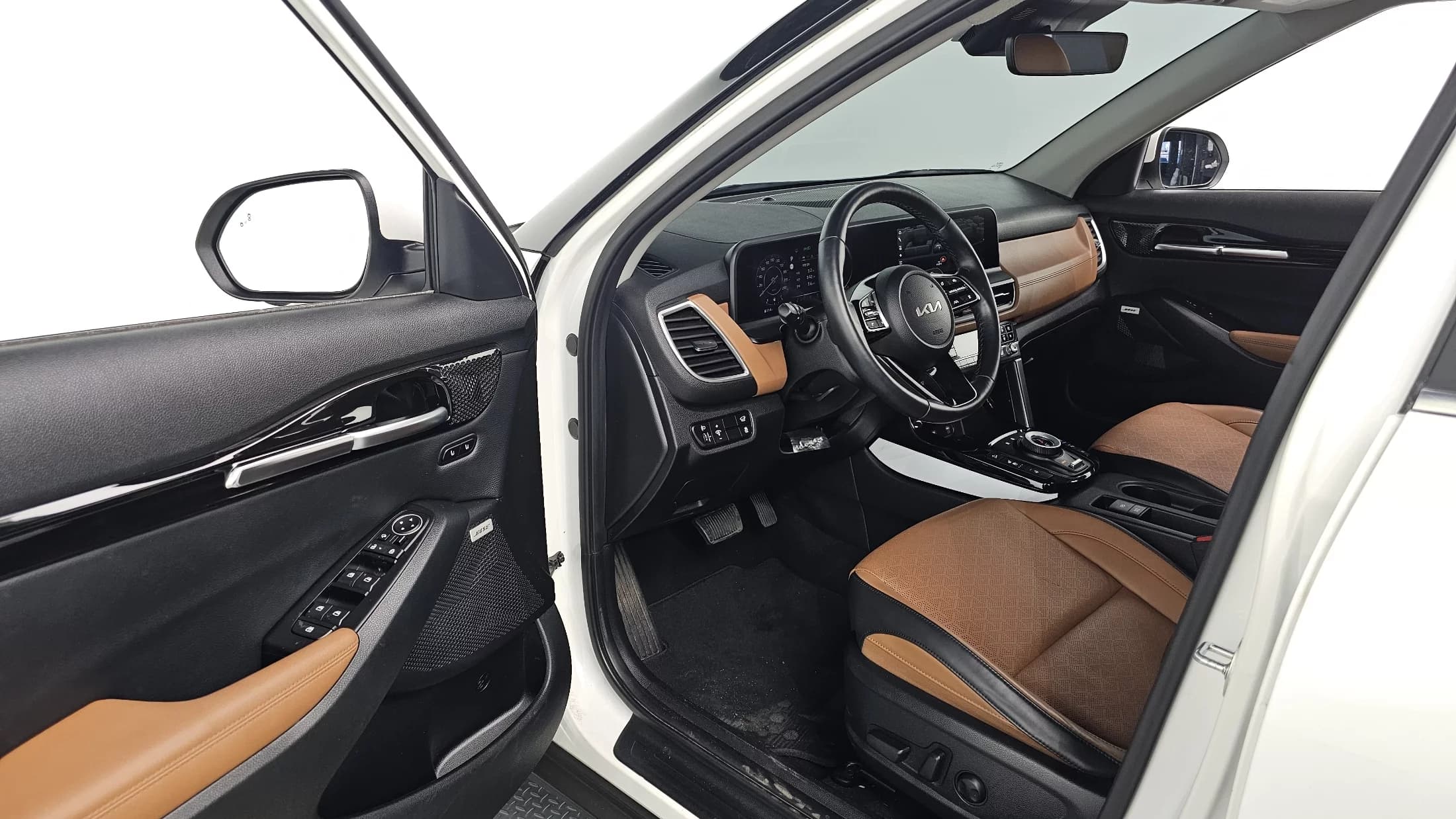 Kia Seltos Gasoline 1.6 Turbo 2WD Signature, 2023 г. 7582 км. — фото 11