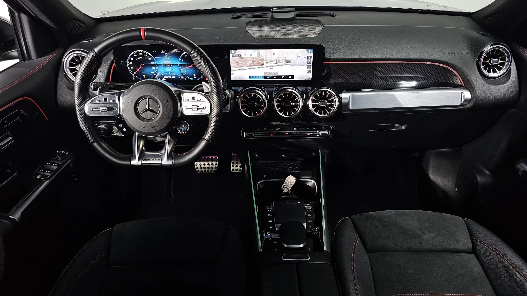 Mercedes-Benz GLB-Class AMG GLB35 4MATIC, 2023 г. 23649 км. — фото 6