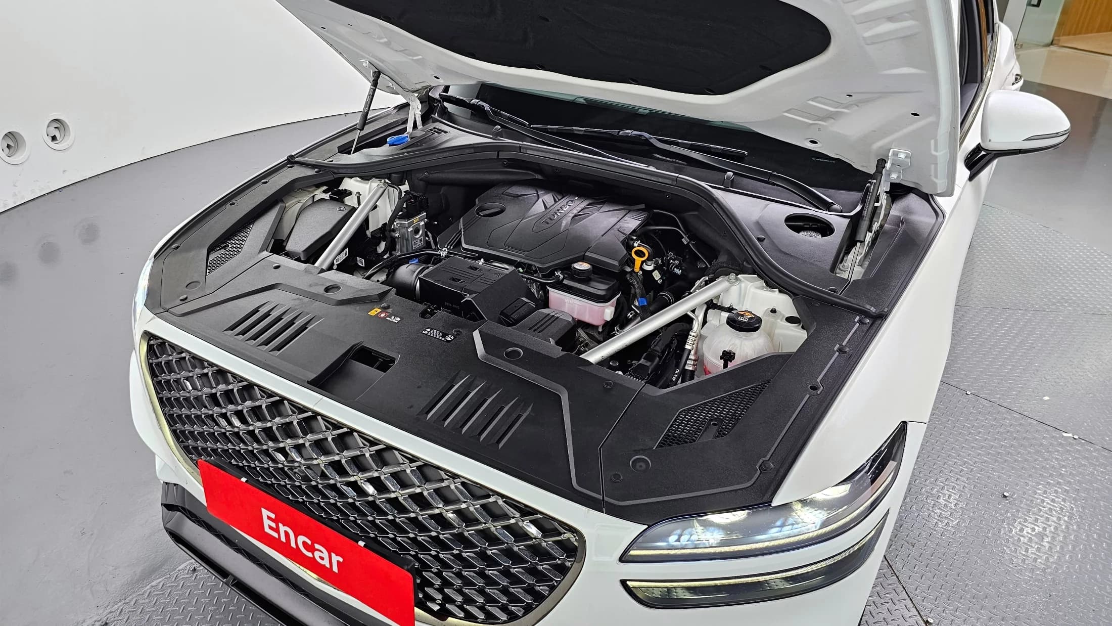 Genesis GV70 2.5T Gasoline 2WD, 2021 г. 29626 км. — фото 6