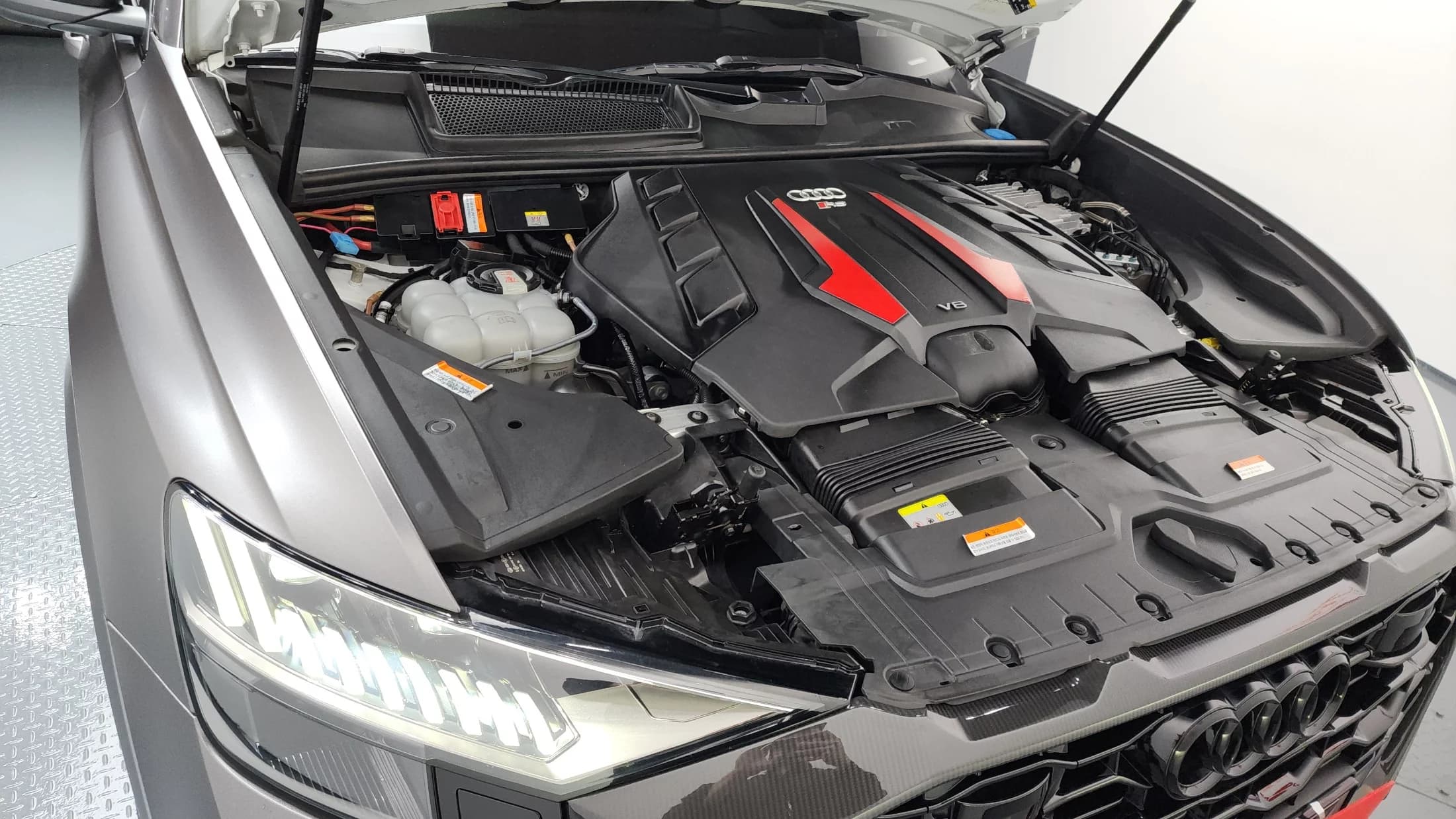 Audi RS Q8 4.0 TFSI Quattro, 2021 г. 101952 км. — фото 6